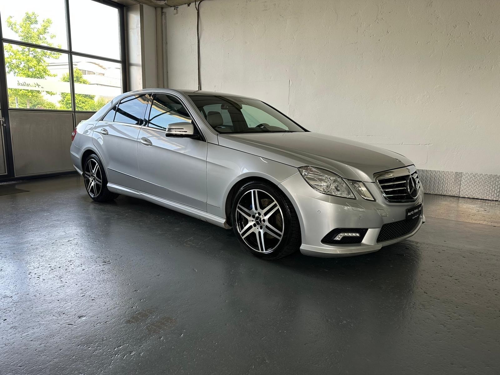 MERCEDES-BENZ E 350 CGI BlueEfficiency Avantgarde 7G-Tronic-image-1