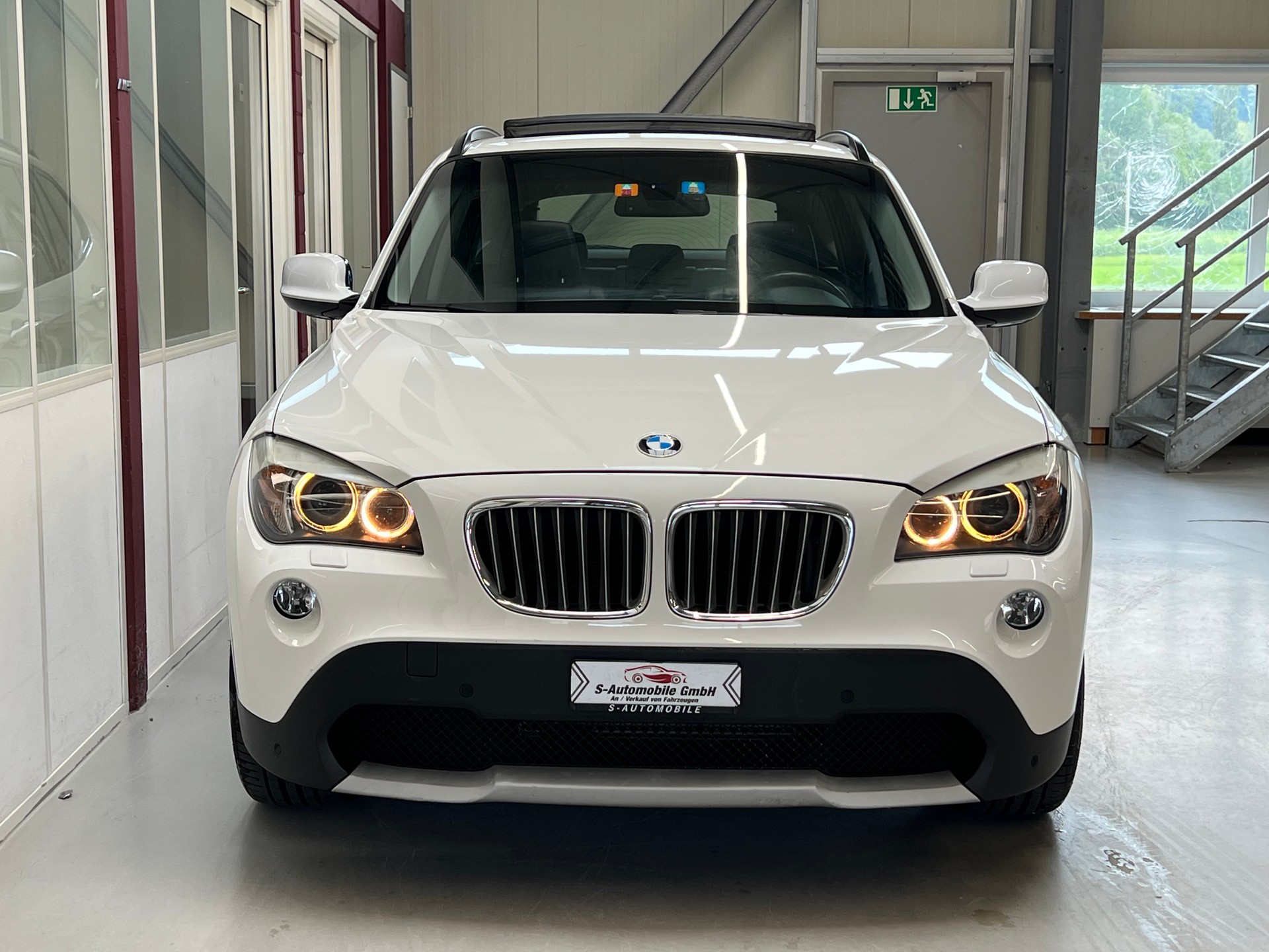 BMW X1 xDrive 23d Steptronic-image-1