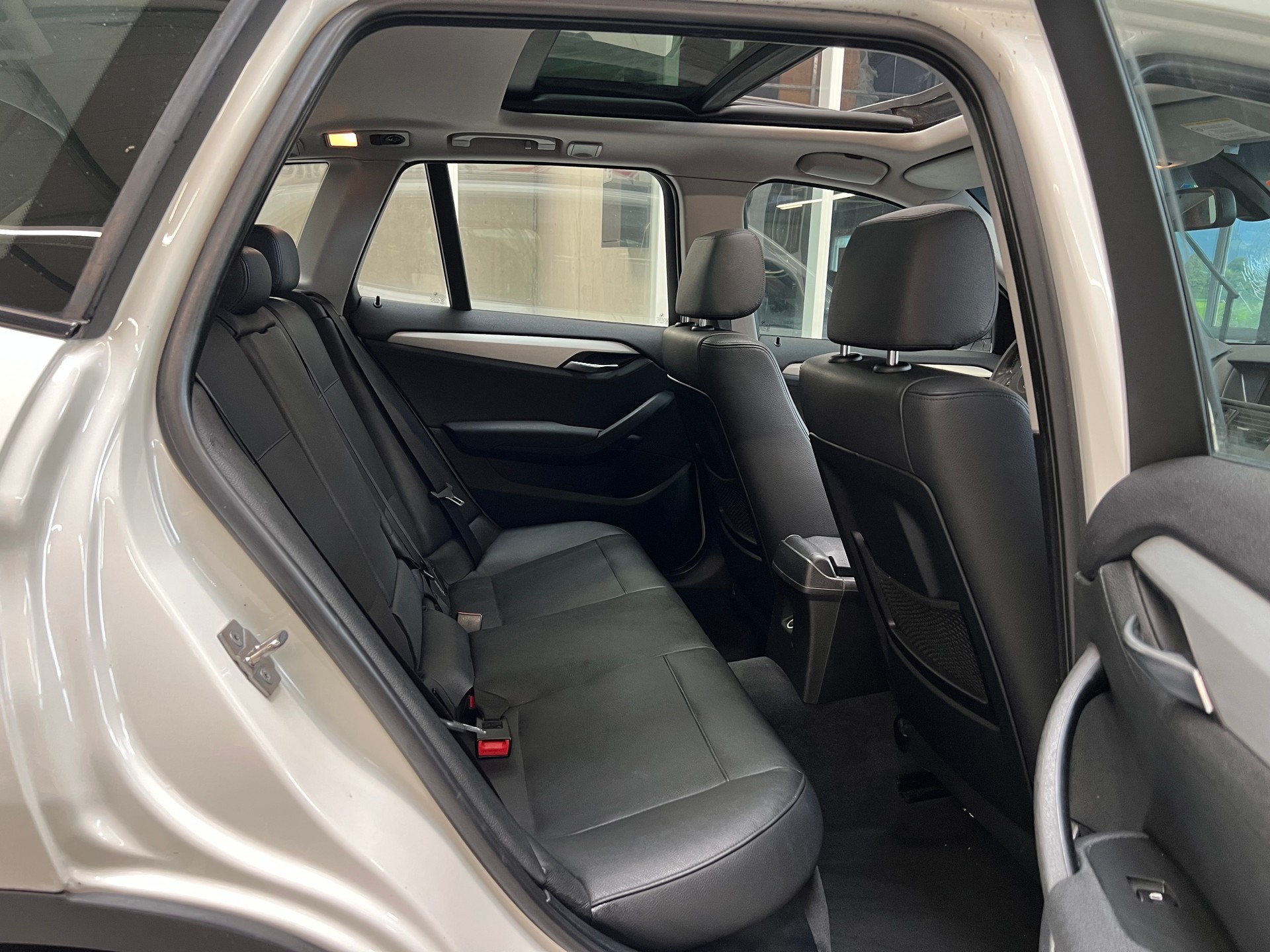 BMW X1 xDrive 23d Steptronic-image-14