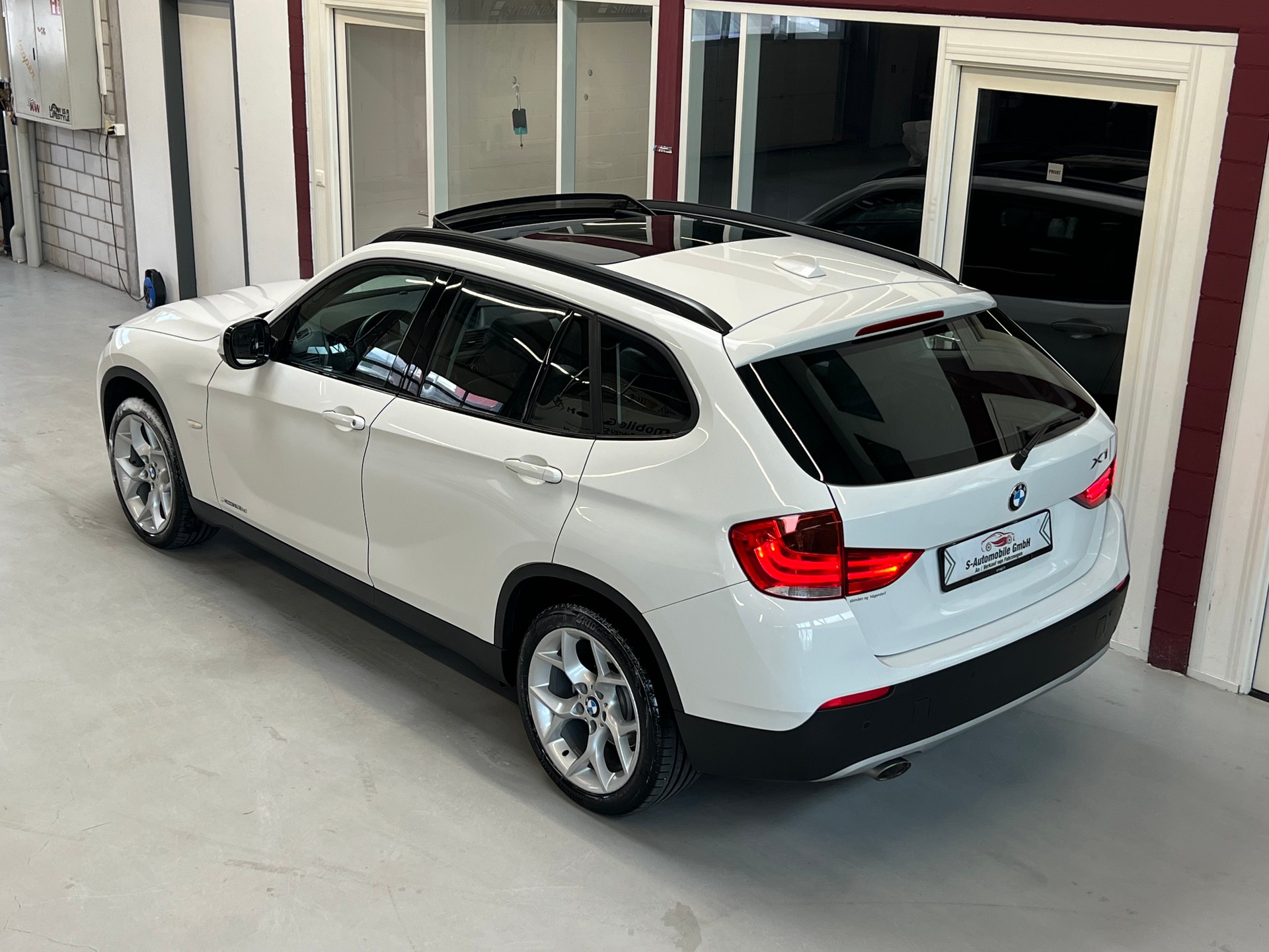 BMW X1 xDrive 23d Steptronic-image-4