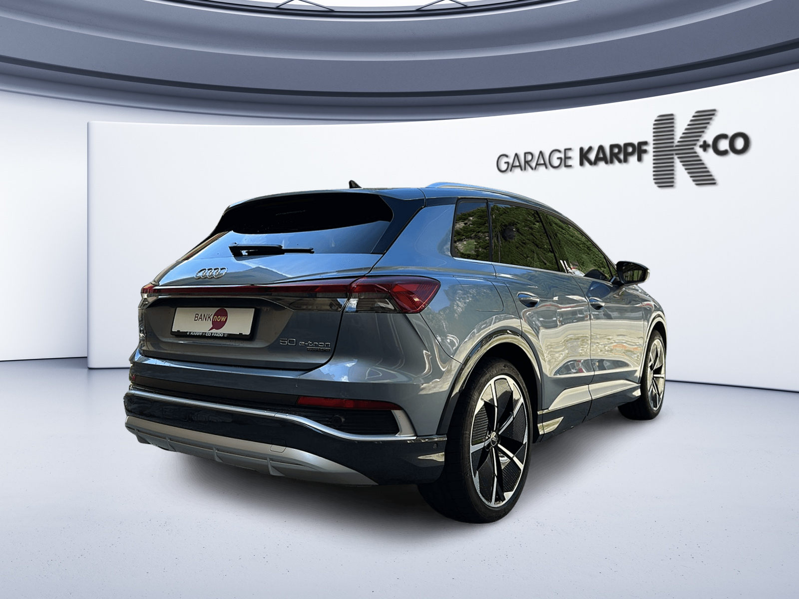 AUDI Q4 e-tron 50 quattro-image-4