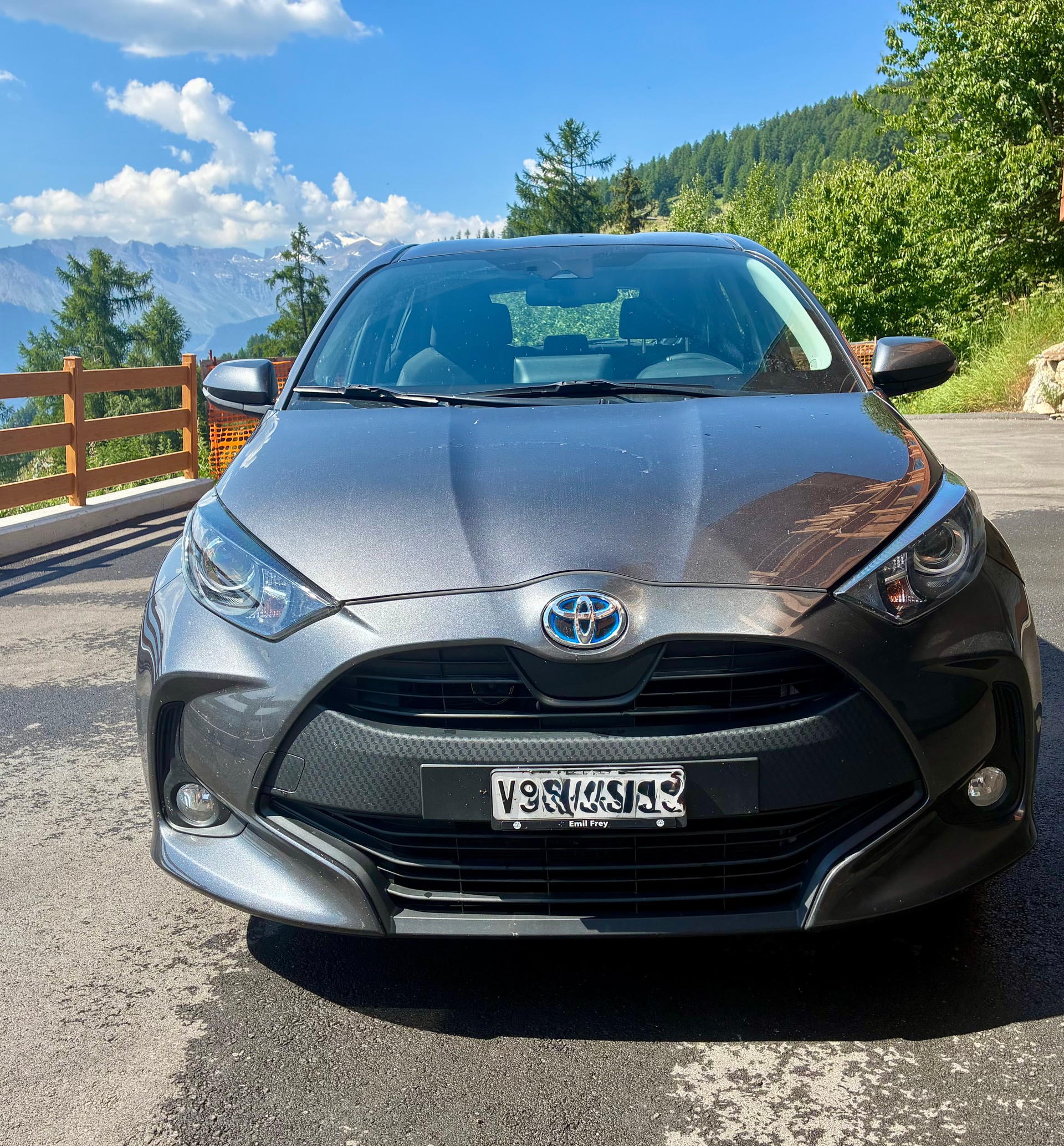 TOYOTA 1.5 VVT-i HSD Trend-image-1