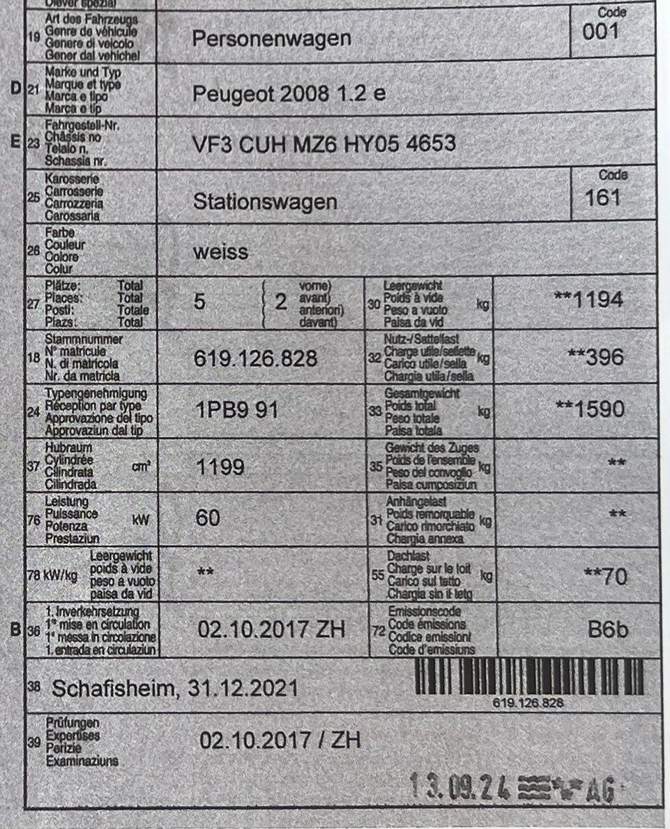 PEUGEOT 2008 1.2 PureTech Style-image-14