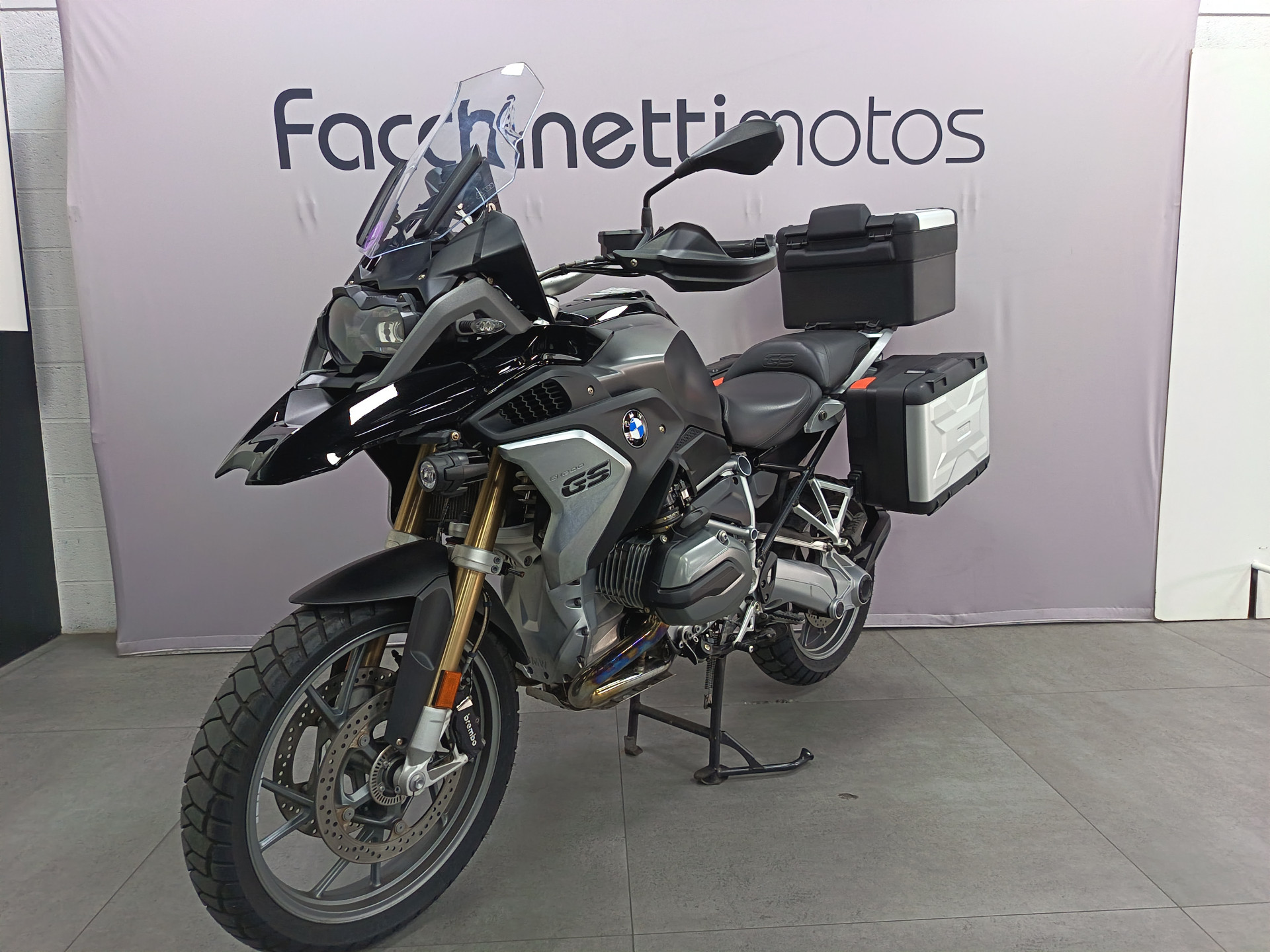 BMW R 1200 GS-showroom-element-2