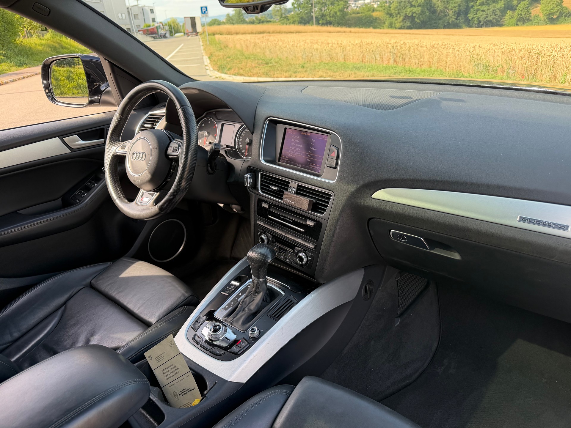 AUDI Q5 3.0 TDI quattro S-tronic-image-8