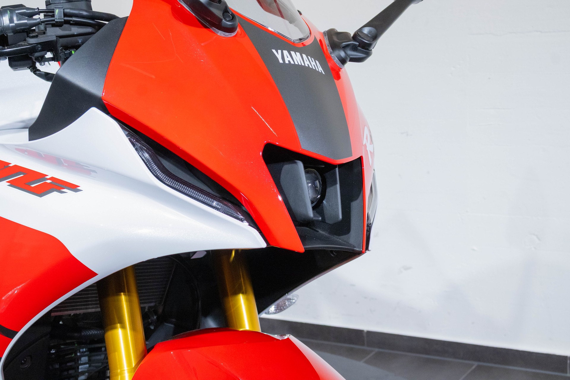 YAMAHA R125 70th Anniversary-image-14
