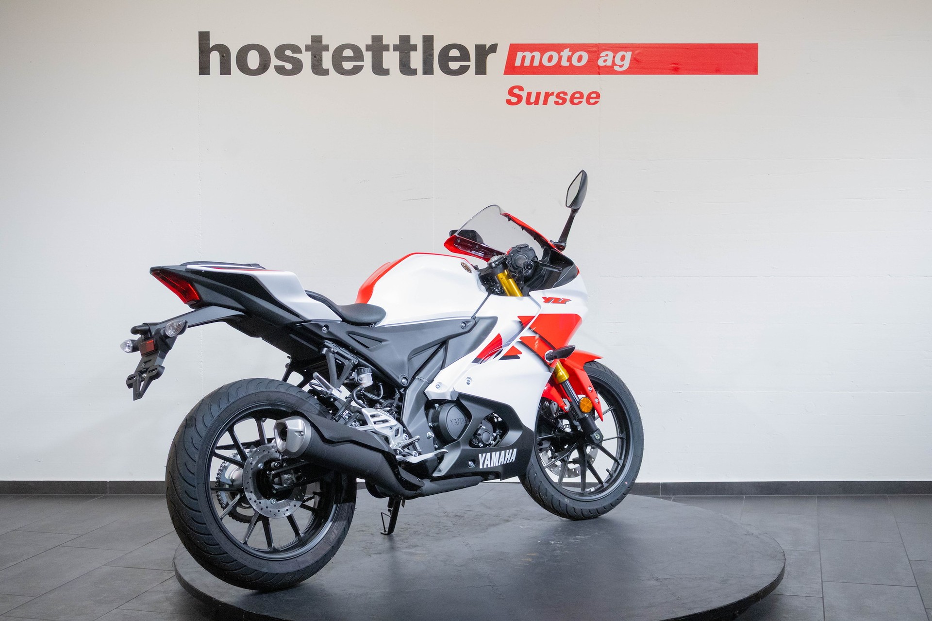 YAMAHA R125 70th Anniversary-showroom-element-2