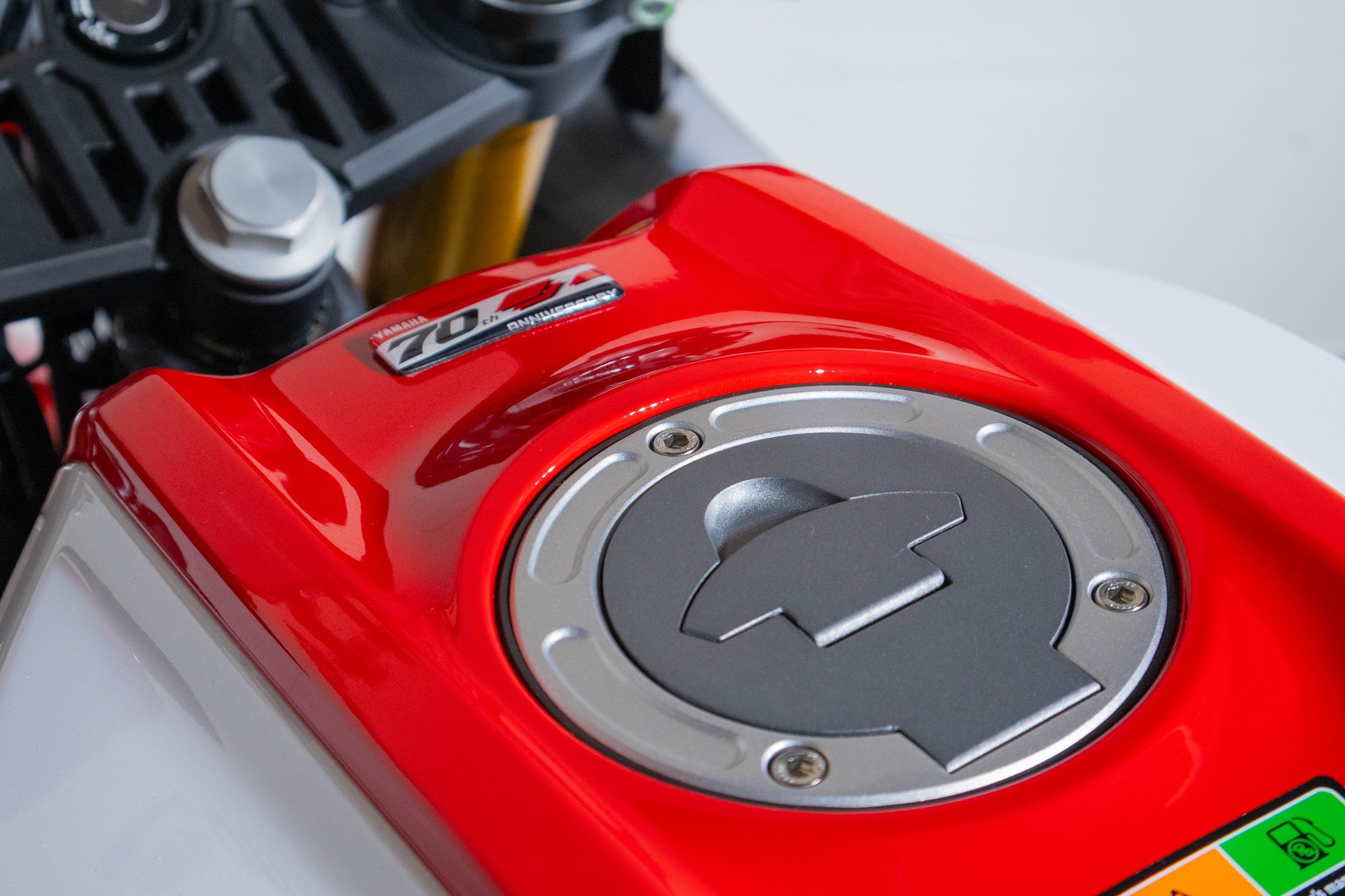 YAMAHA R125 70th Anniversary-image-12