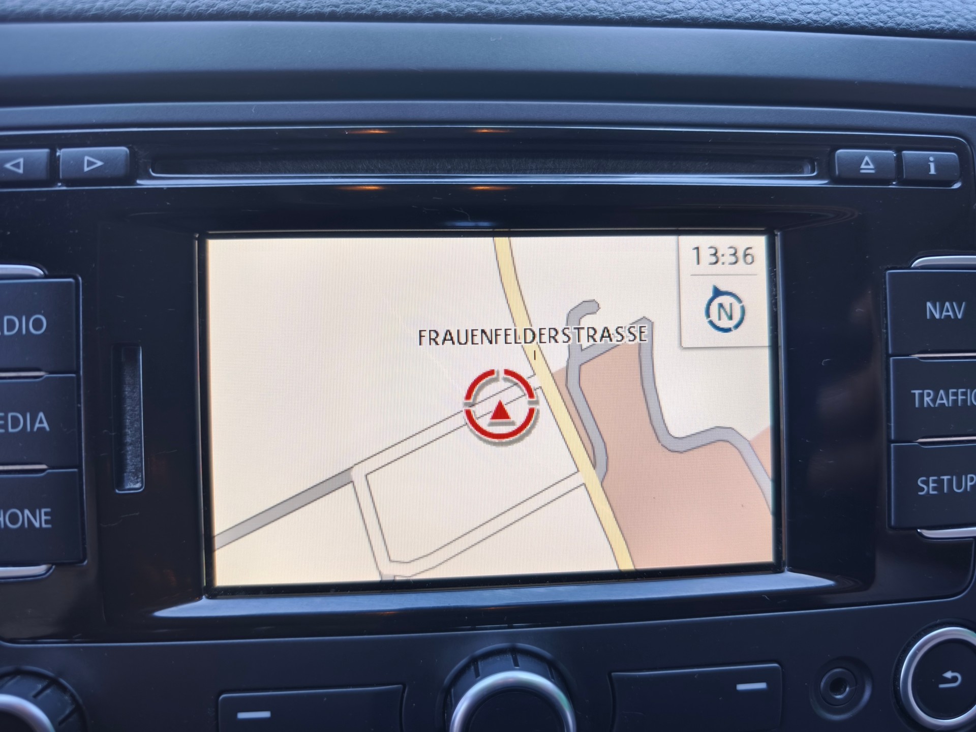 VW Sharan 2.0 TDI BlueMotion Technology Design-image-12