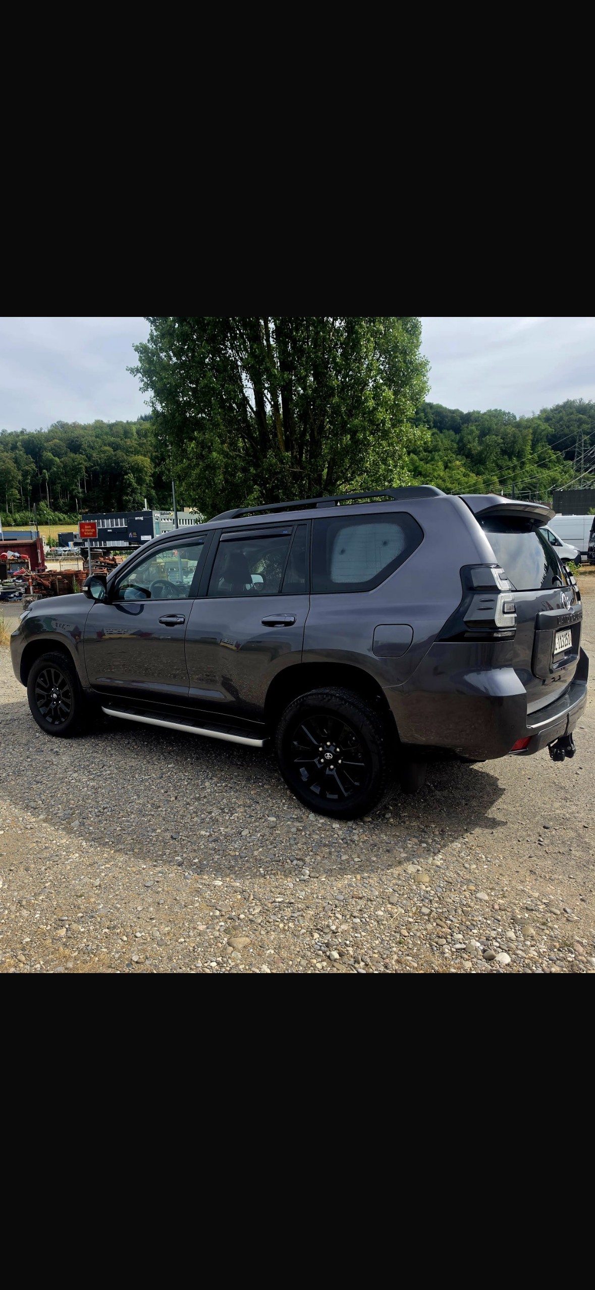 TOYOTA 2.8 D 204 Invincible-image-4