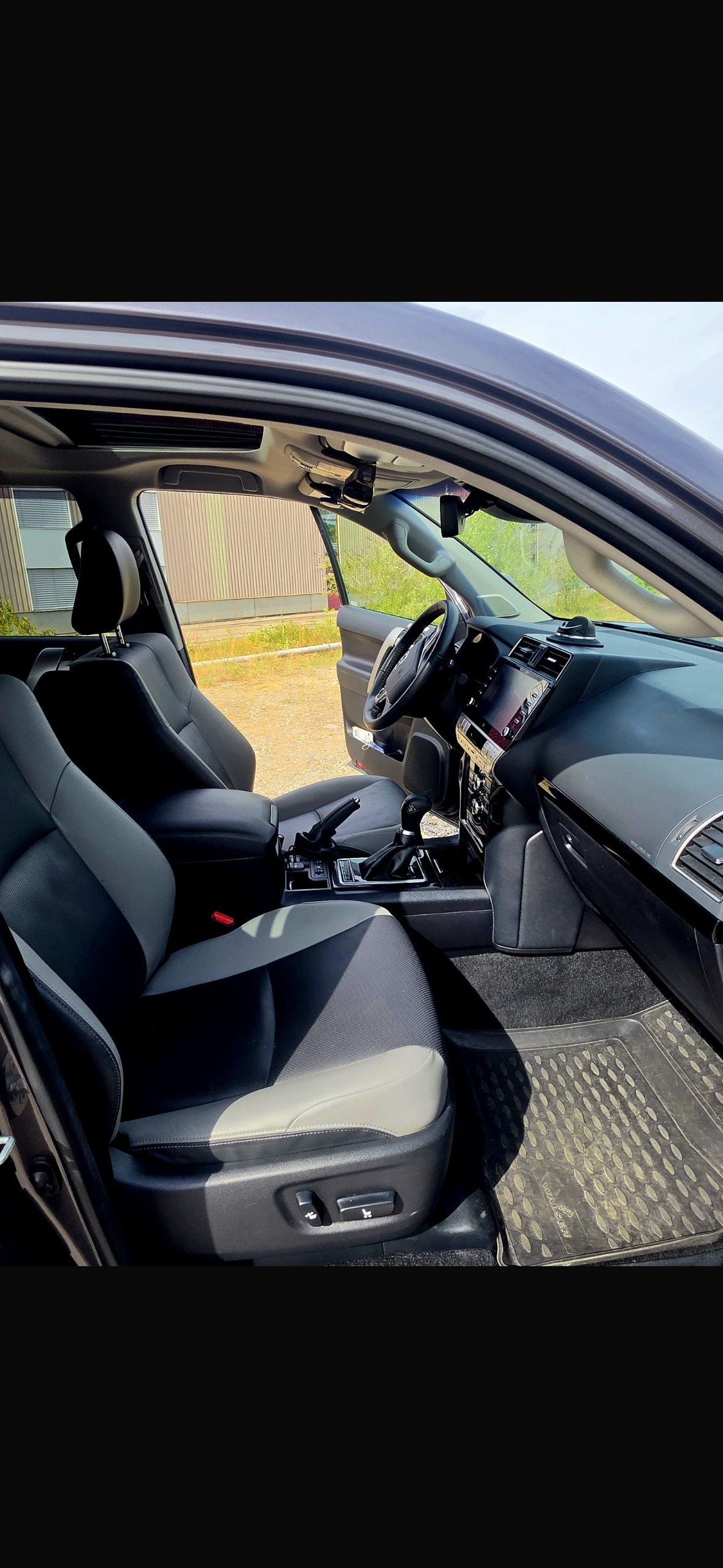 TOYOTA 2.8 D 204 Invincible-image-7