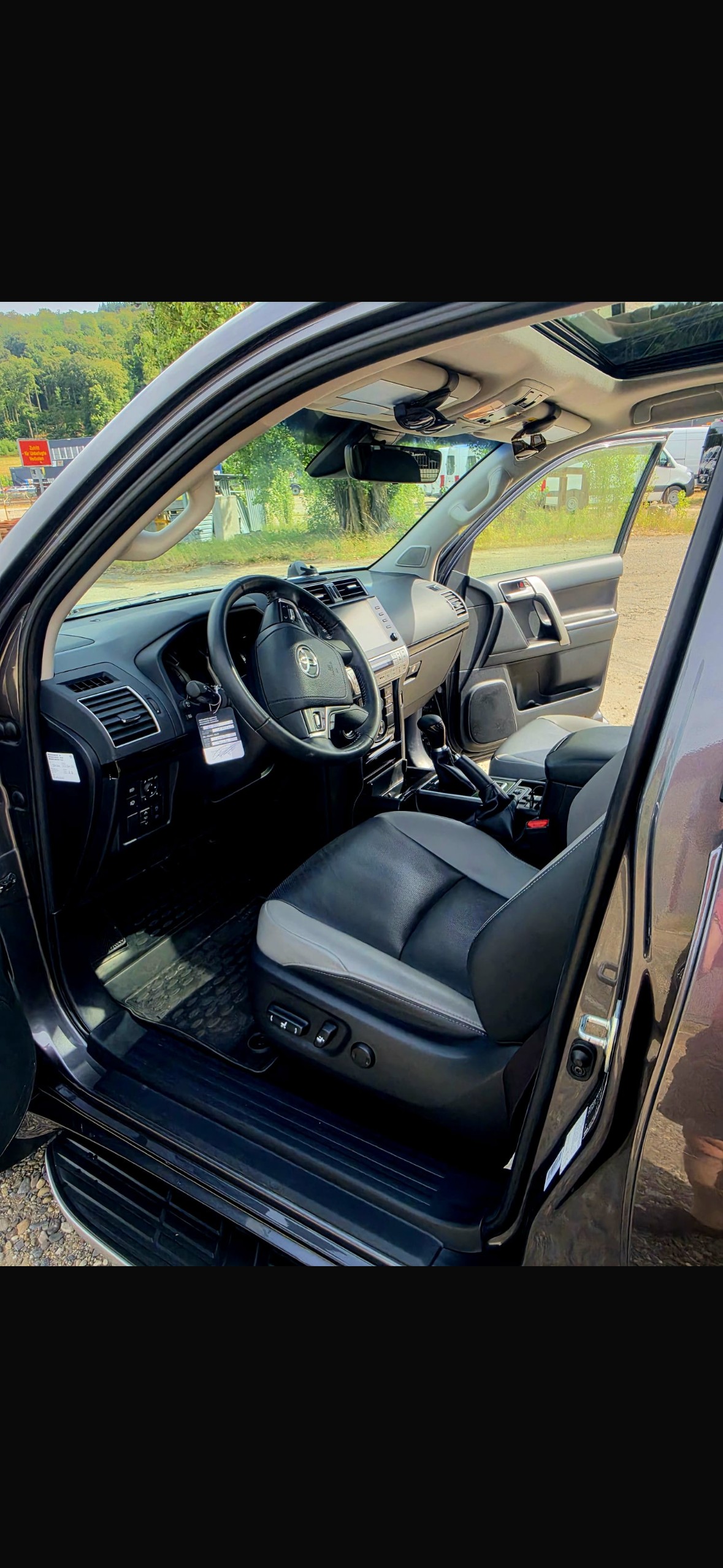 TOYOTA 2.8 D 204 Invincible-image-8
