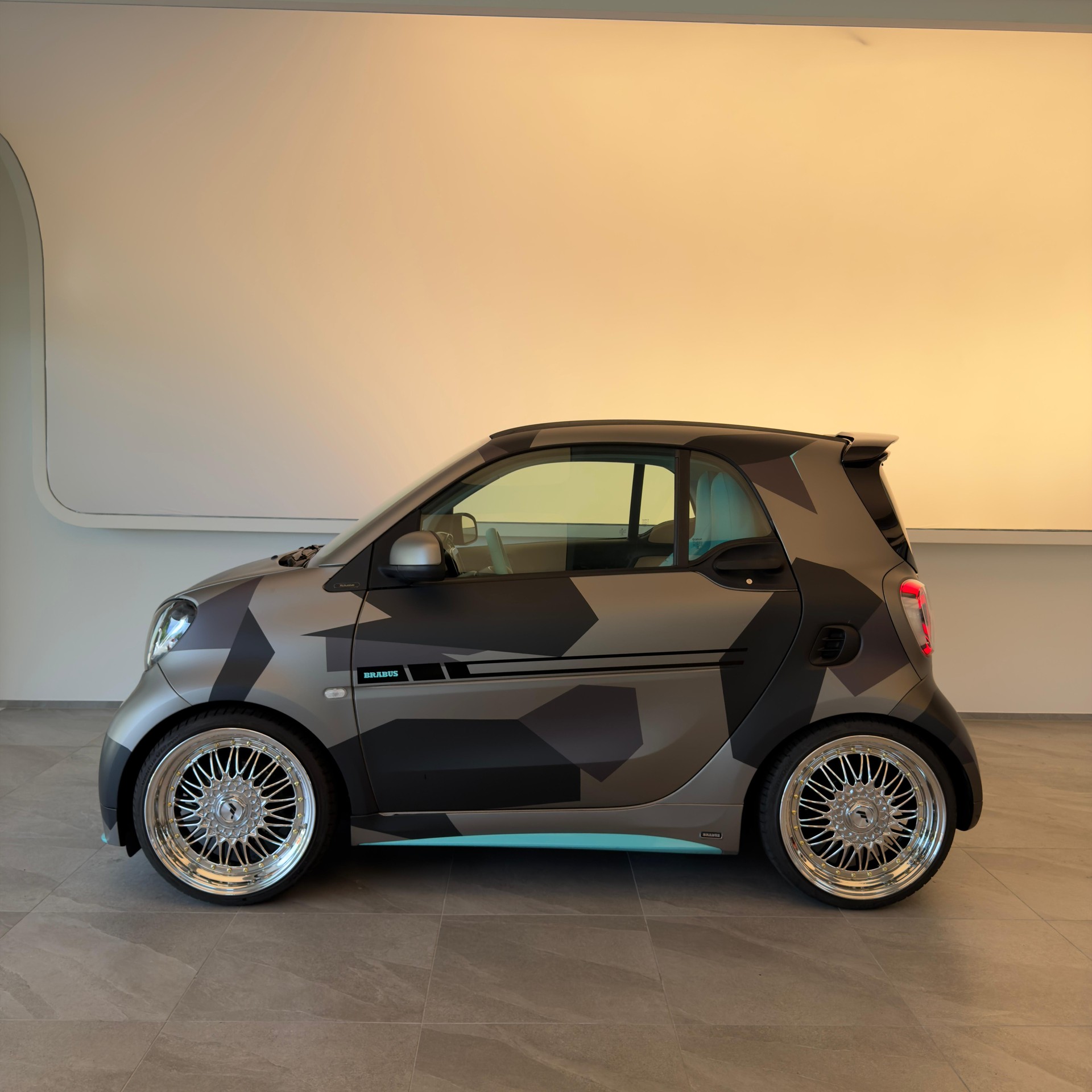 SMART fortwo Brabus Xclusive twinmatic-showroom-element-2