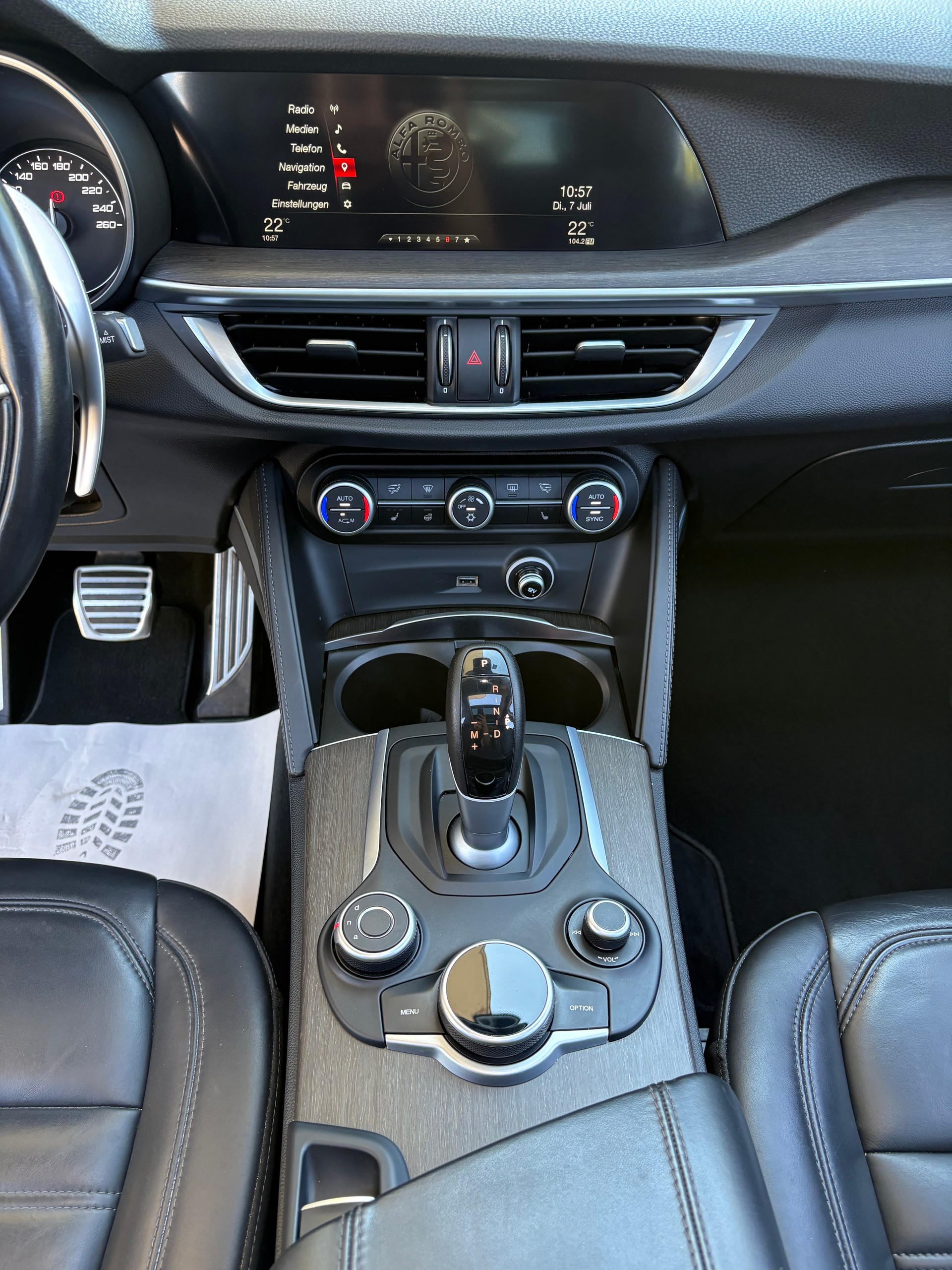ALFA ROMEO Stelvio 2.0 First Edition Q4 Automatic-image-9