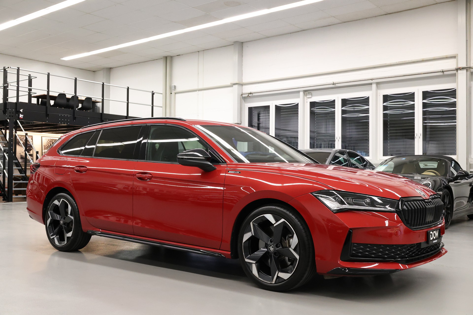 SKODA Superb Combi 2.0 TDI Sportline 4x4 DSG-image-2