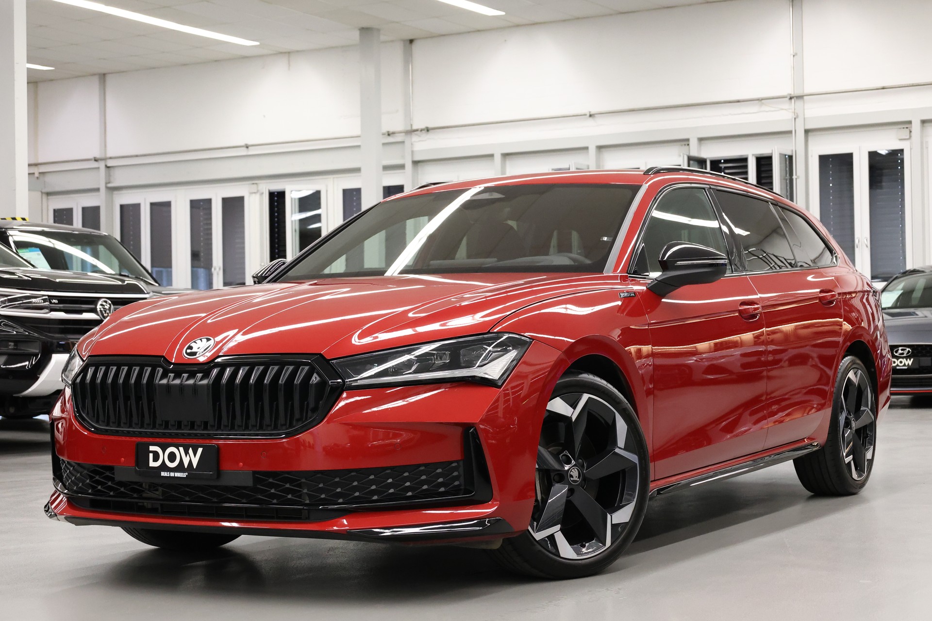 SKODA Superb Combi 2.0 TDI Sportline 4x4 DSG-image-0