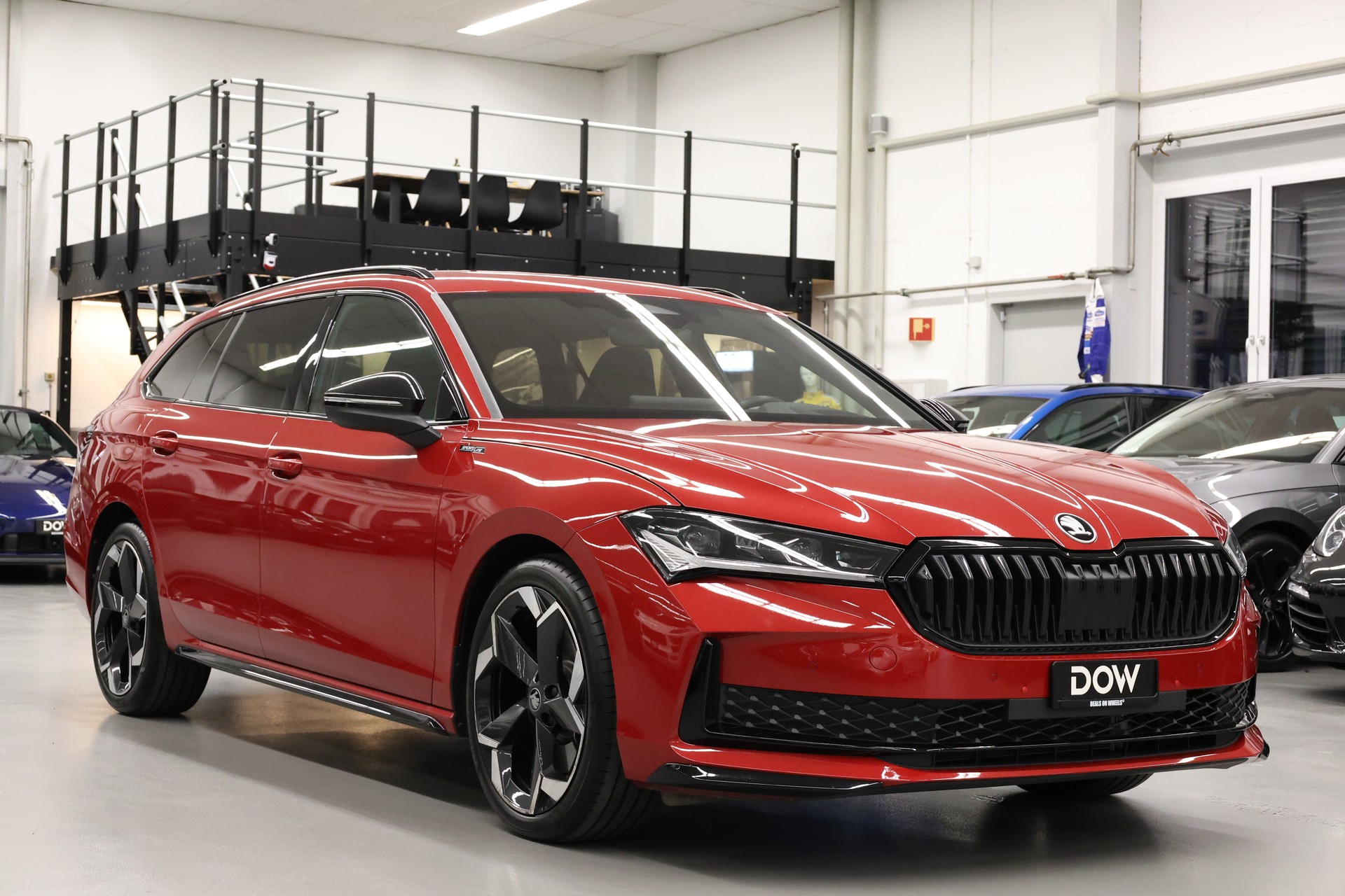 SKODA Superb Combi 2.0 TDI Sportline 4x4 DSG-image-3