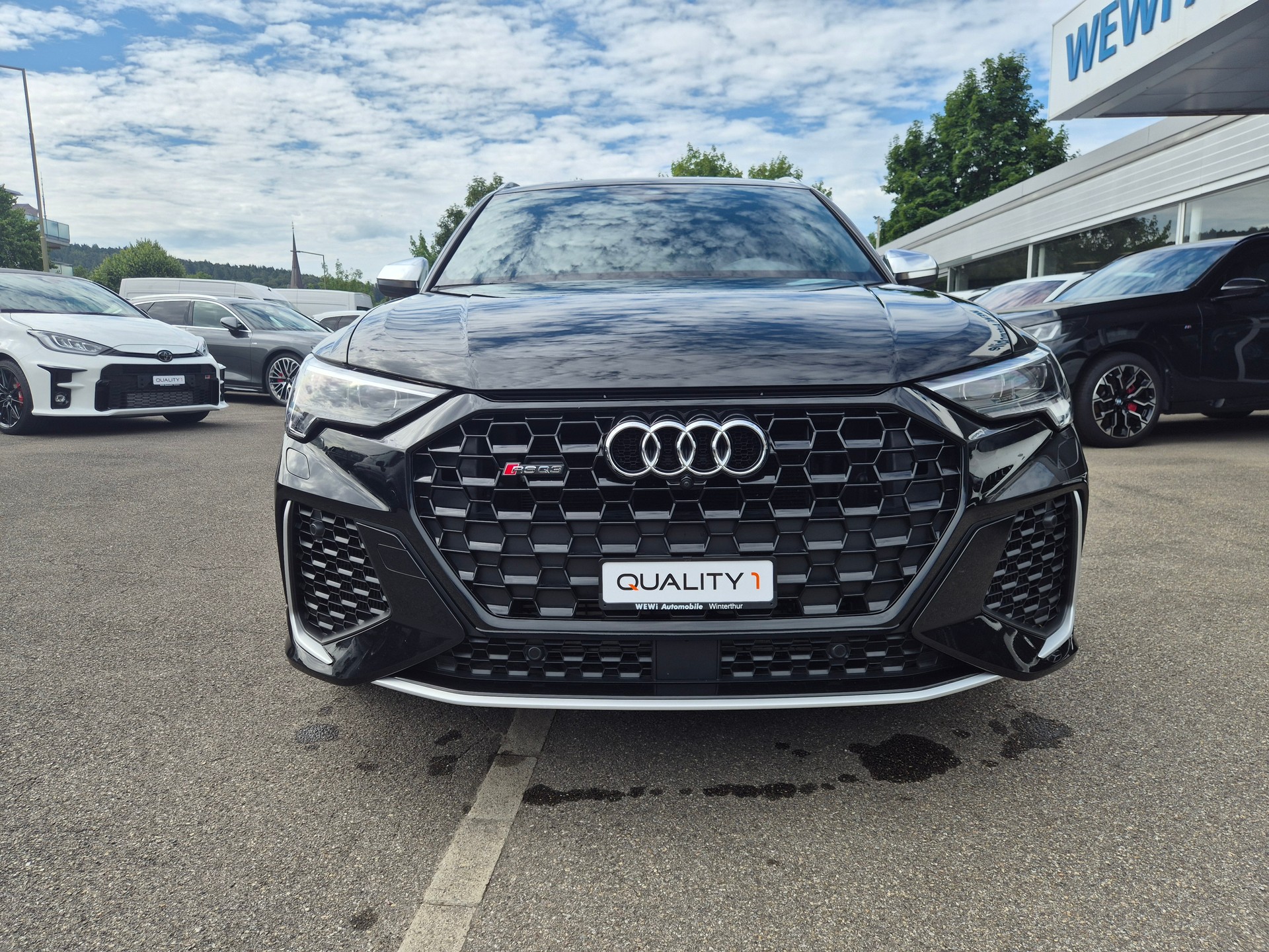 AUDI RS Q3 2.5 TFSI quattro S tronic-image-2