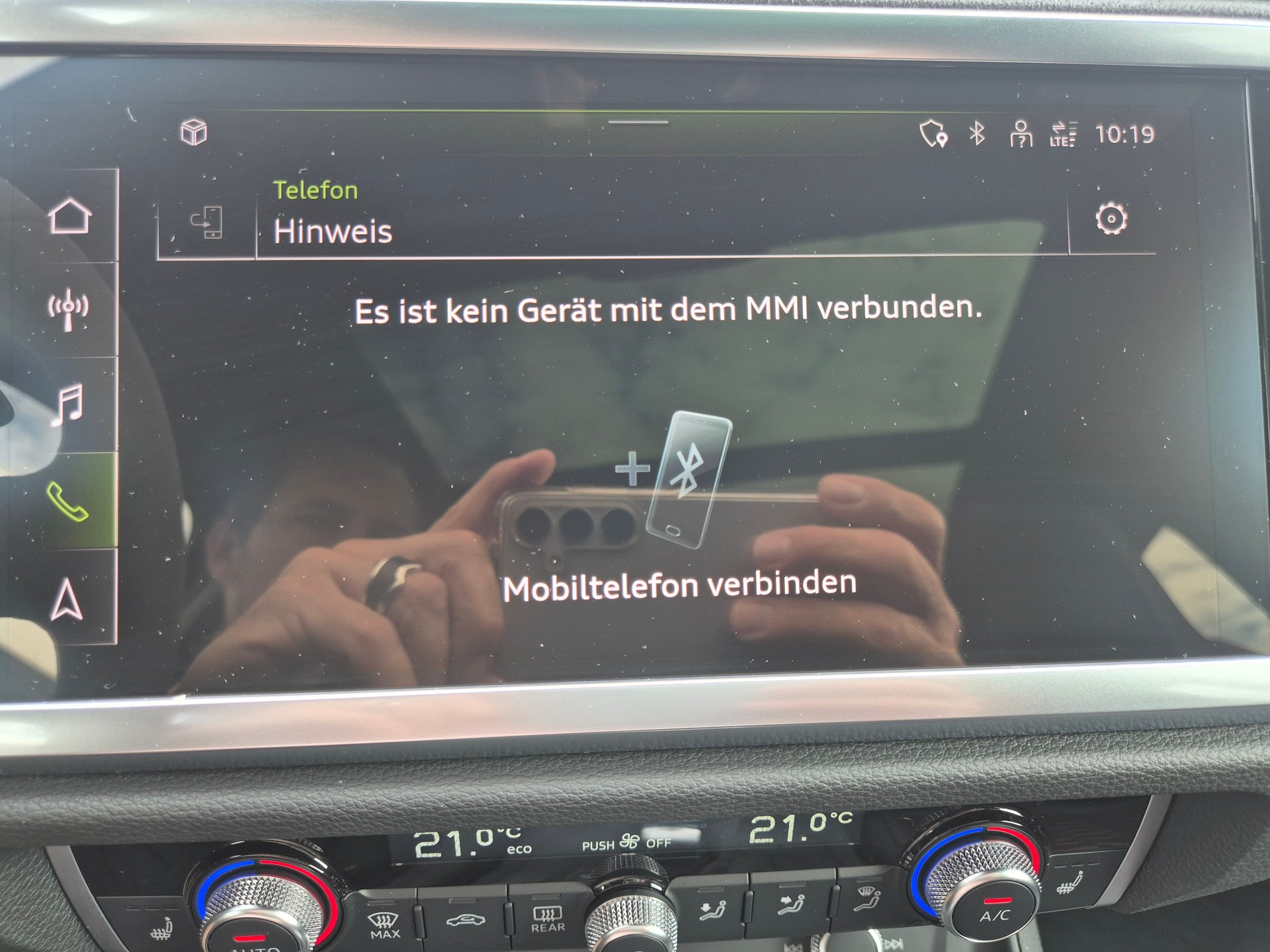 AUDI RS Q3 2.5 TFSI quattro S tronic-image-25