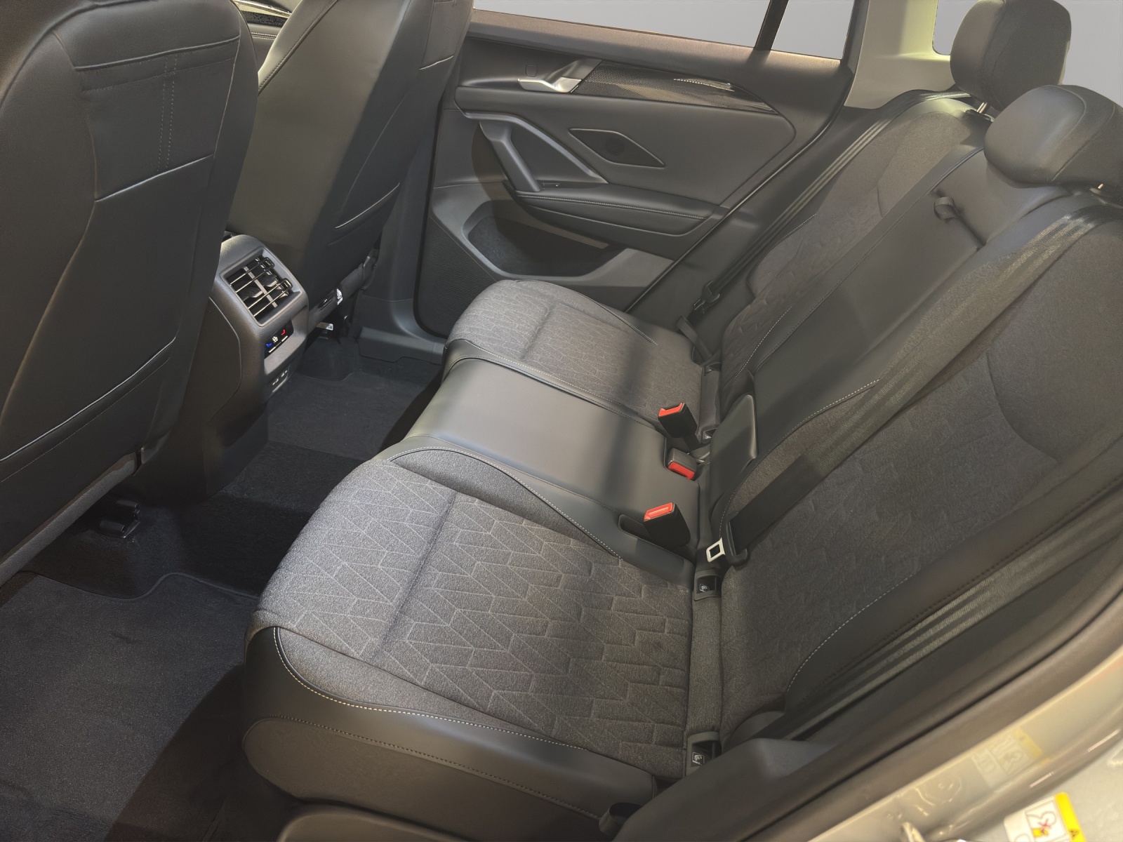 VW Tiguan 2.0 TSI DSG United 4Motion-image-9