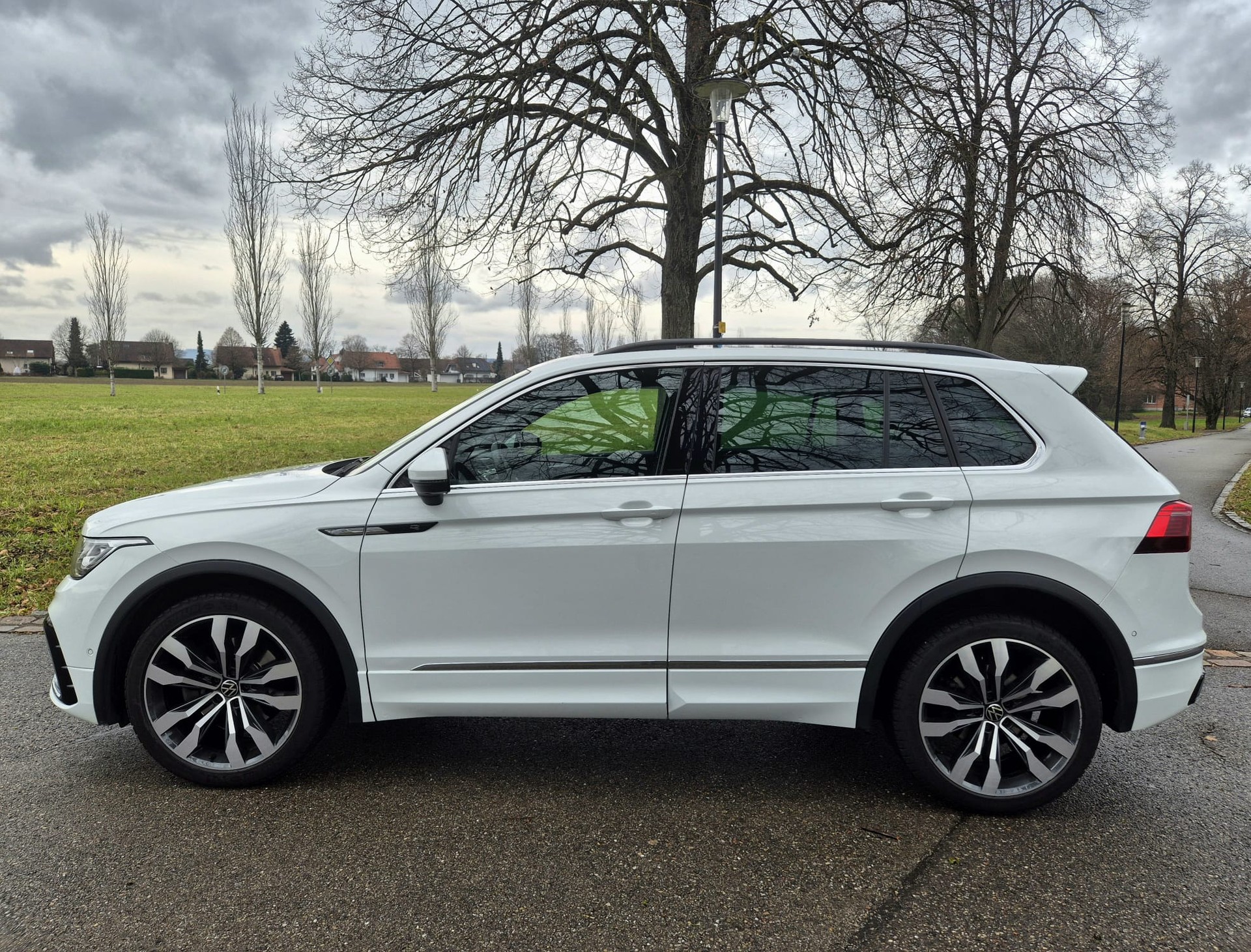 VW 2.0 TDI SCR R-Line DSG-image-1
