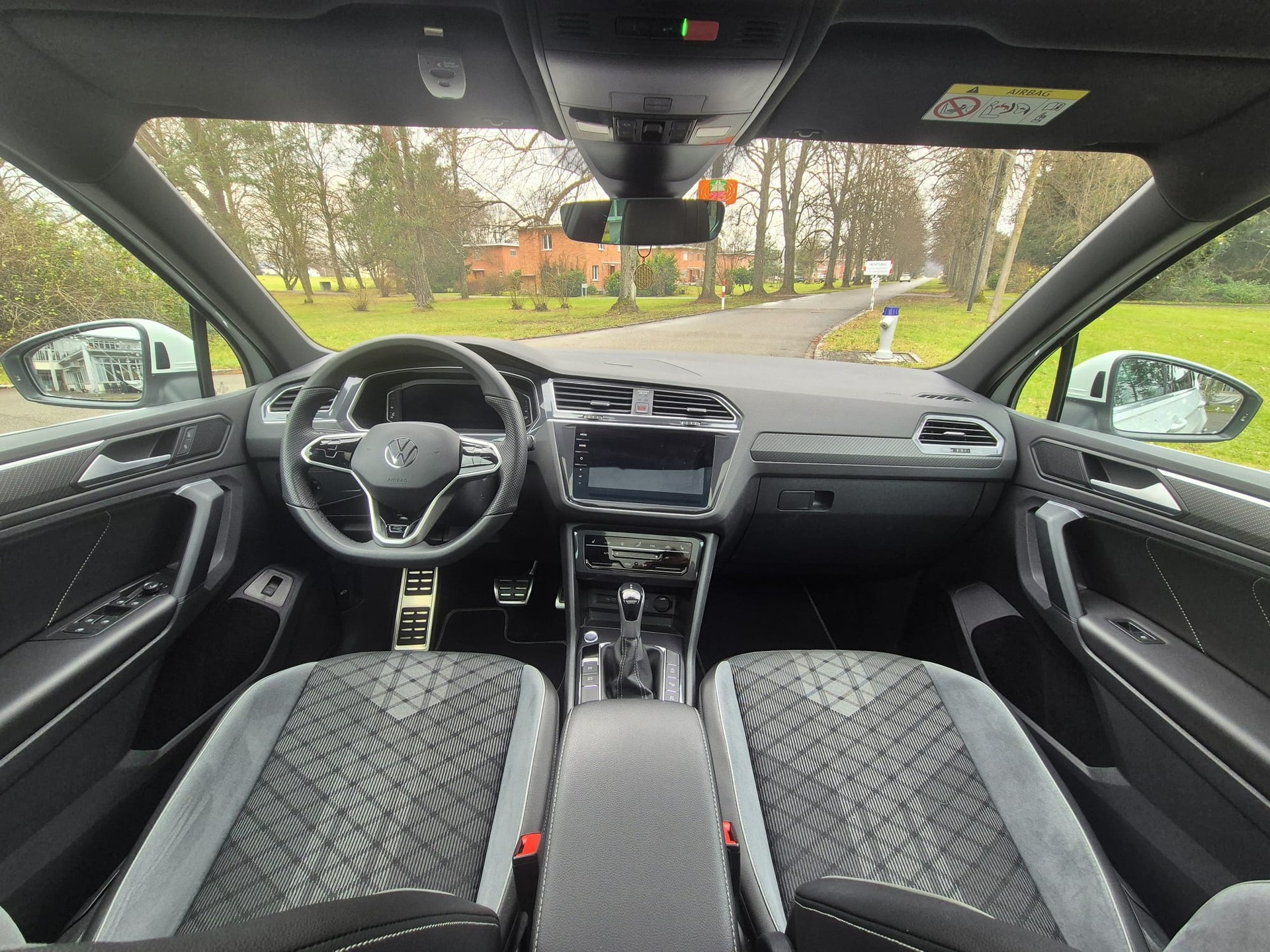 VW 2.0 TDI SCR R-Line DSG-image-5