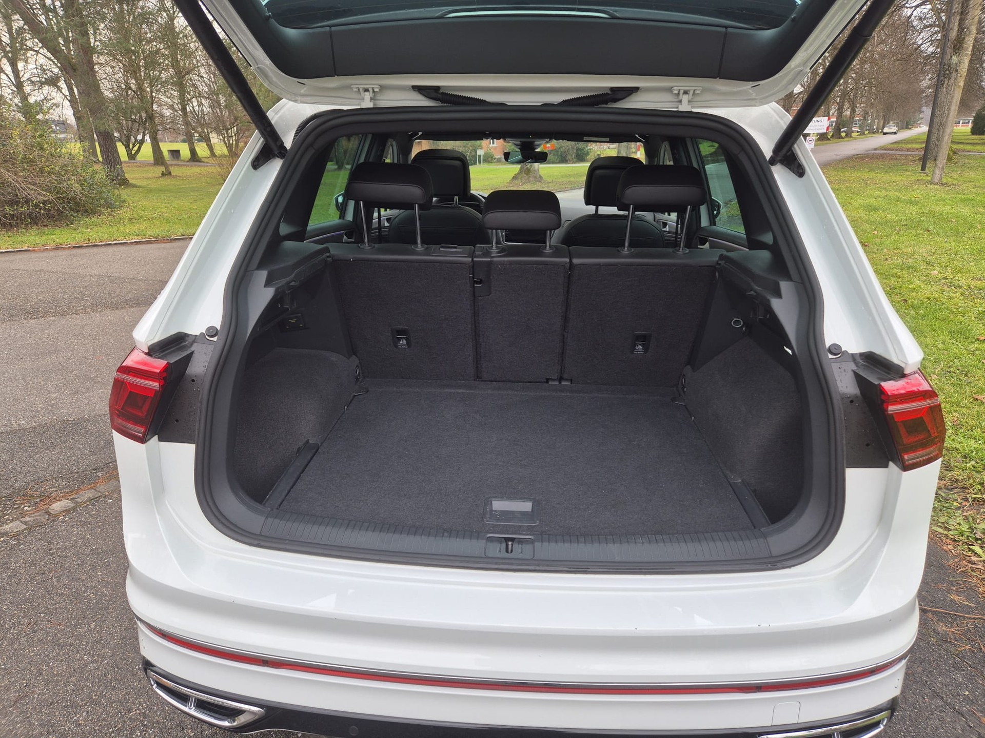VW 2.0 TDI SCR R-Line DSG-image-4