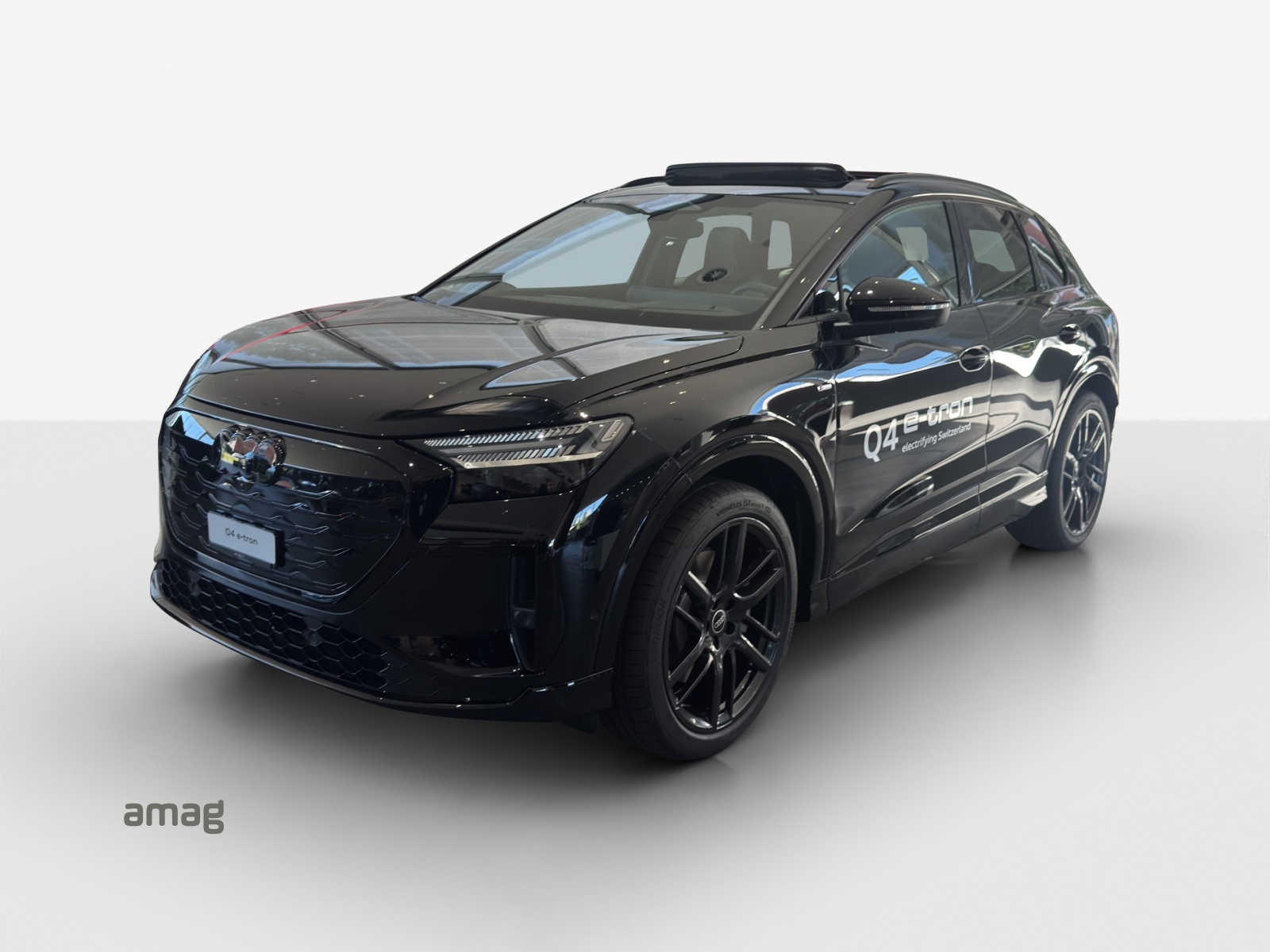 AUDI Q4 e-tron SUV quattro performance-image-0