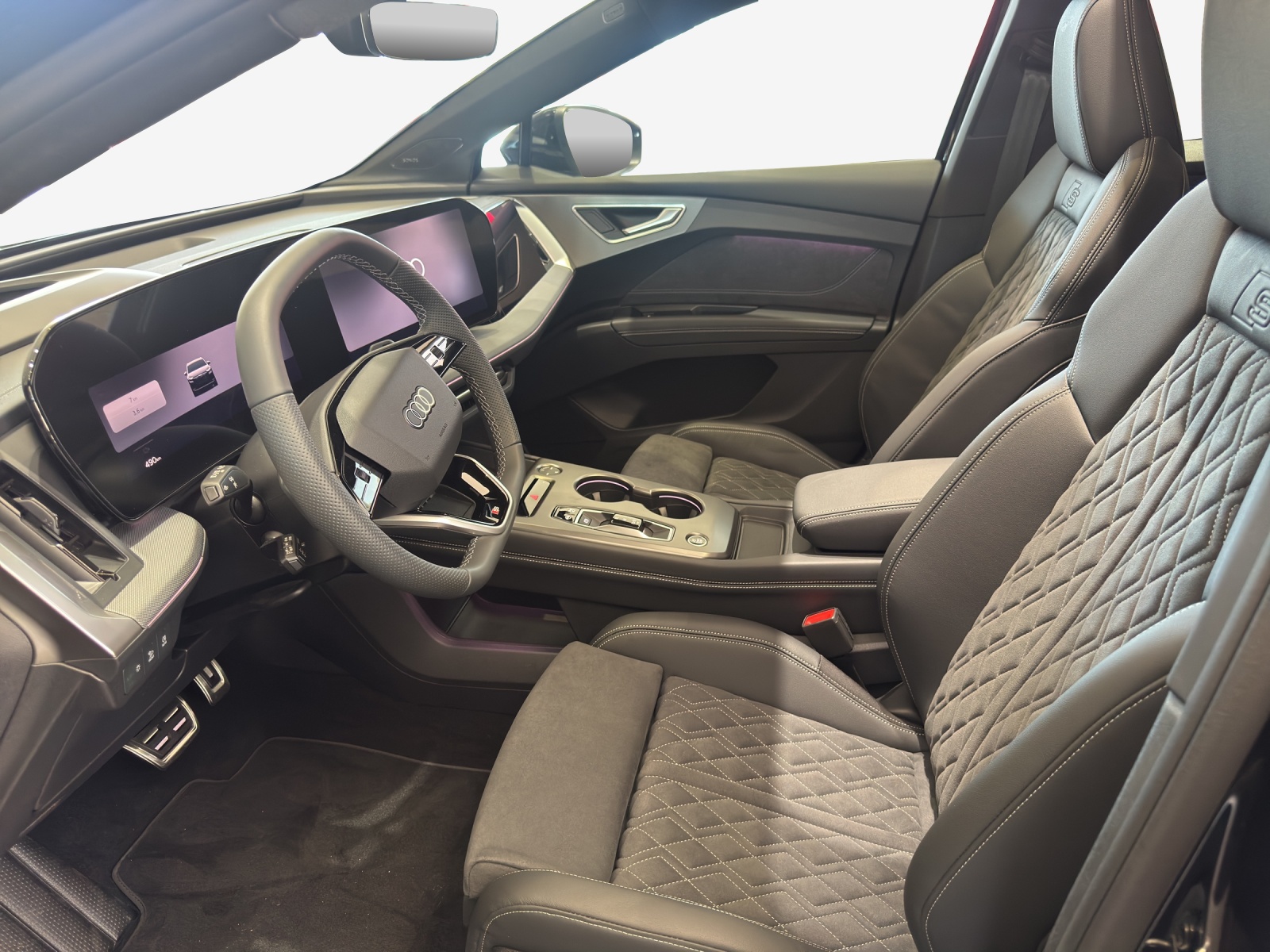 AUDI Q4 e-tron SUV quattro performance-image-7