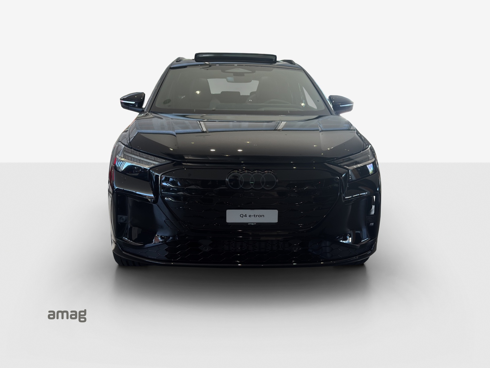 AUDI Q4 e-tron SUV quattro performance-image-6