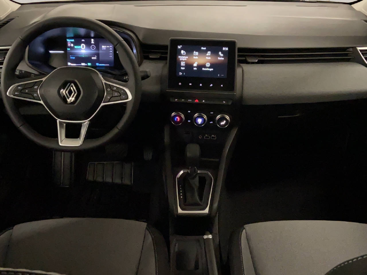 RENAULT Clio 1.6 E-Tech evolution-image-5
