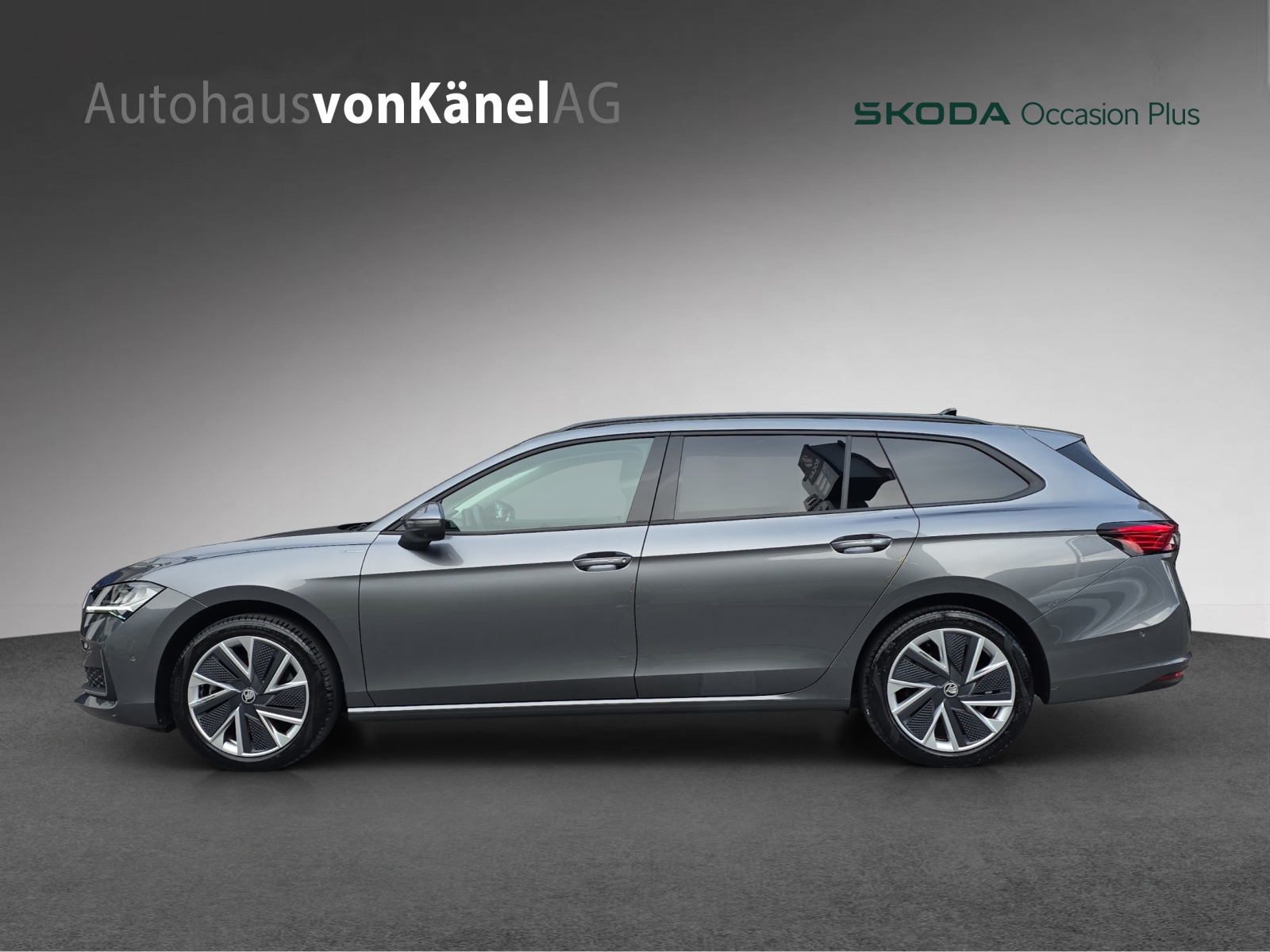 SKODA Superb Combi 2.0 TDi Selection 4x4 DSG-image-1