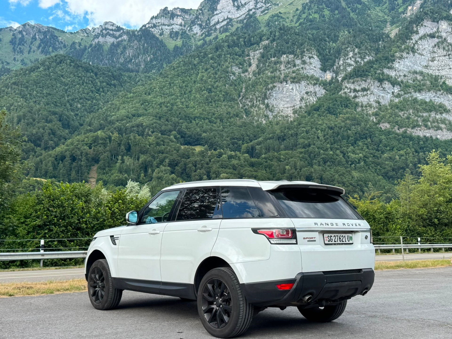 LAND ROVER Range Rover Sport 3.0 SDV6 HSE Automatic-image-1