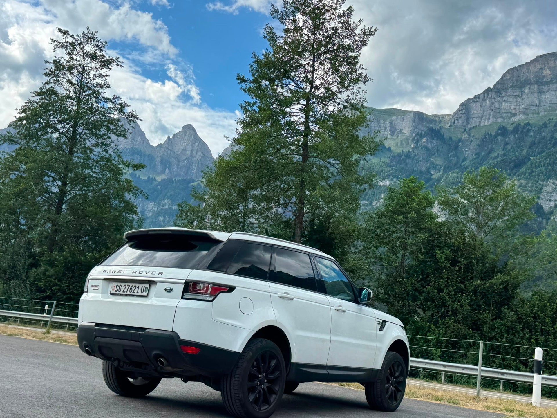 LAND ROVER Range Rover Sport 3.0 SDV6 HSE Automatic-image-3