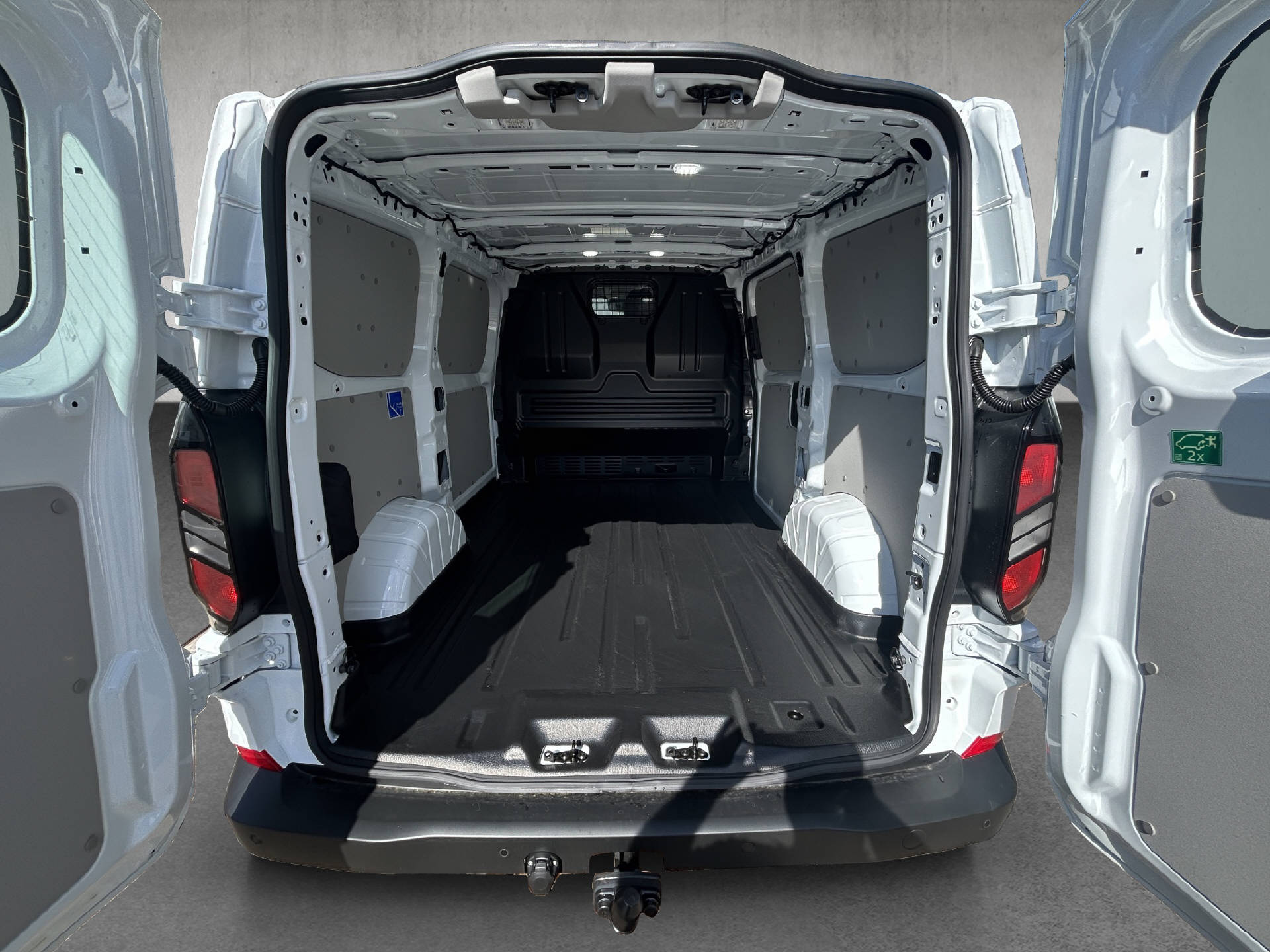 FORD Transit Custom Van 320 L1 2.0 EcoBlue 136 Trend-image-20