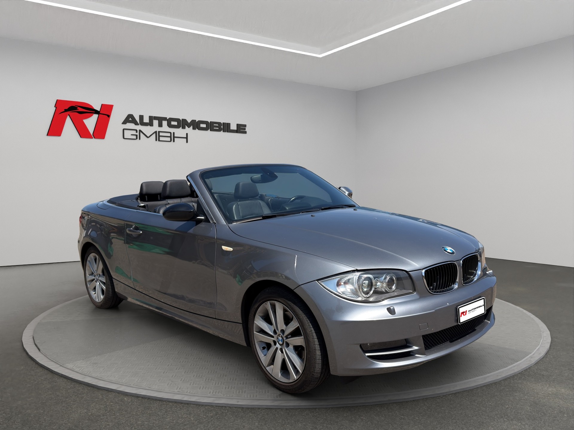BMW 125i Cabrio Steptronic-showroom-element-2