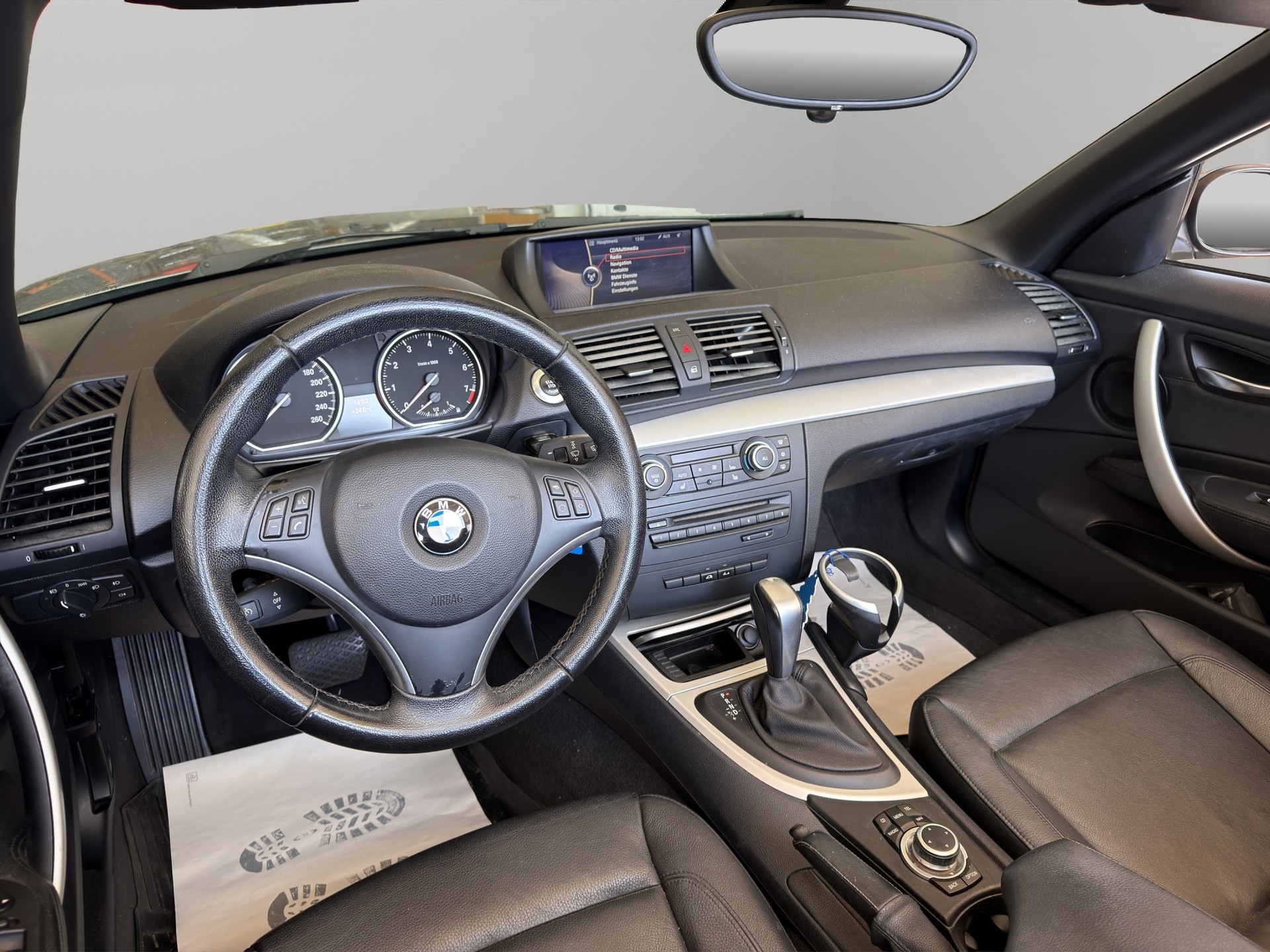 BMW 125i Cabrio Steptronic-image-10