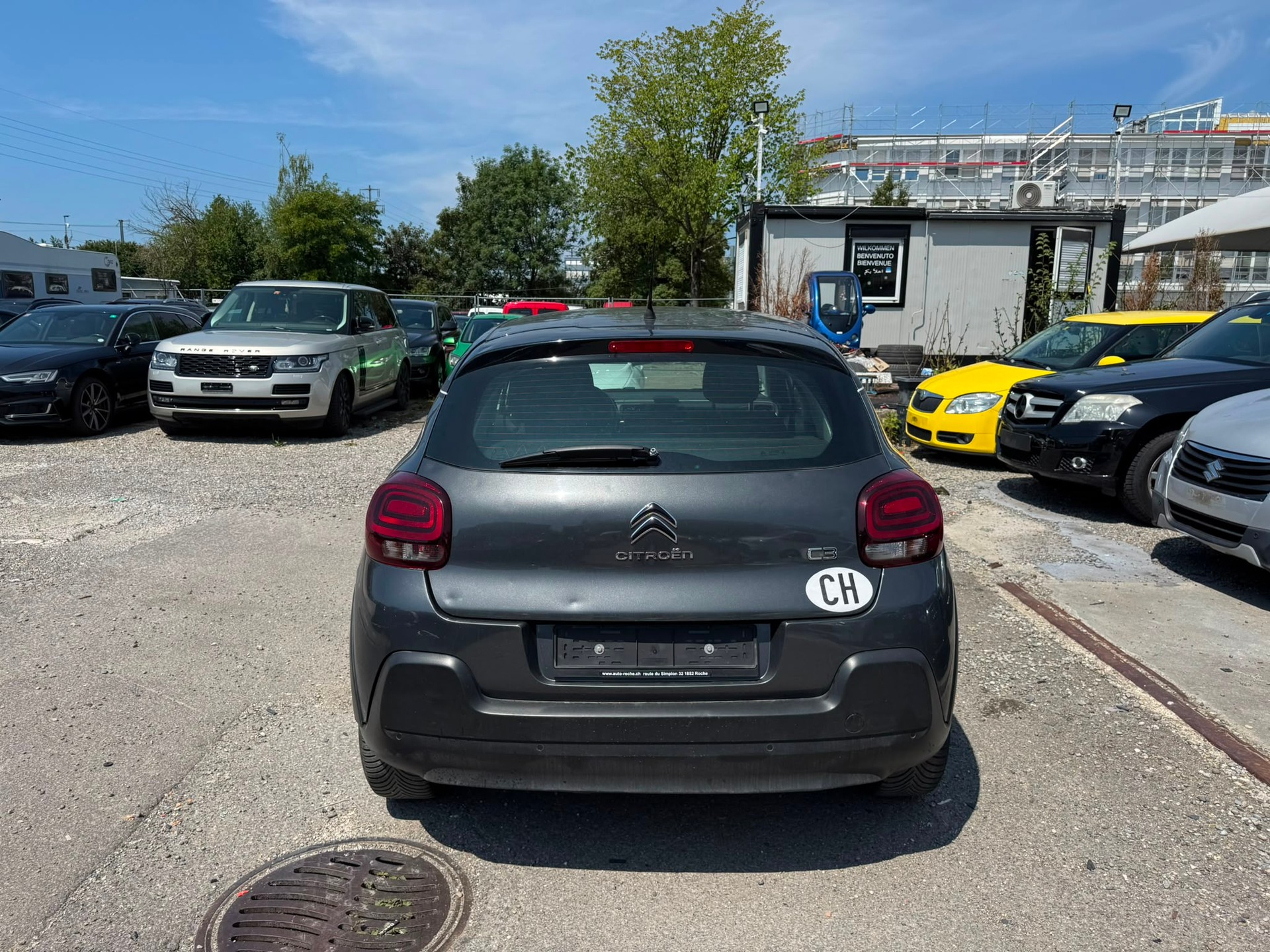 CITROEN C3 1.2i PureTech Shine EAT-image-3