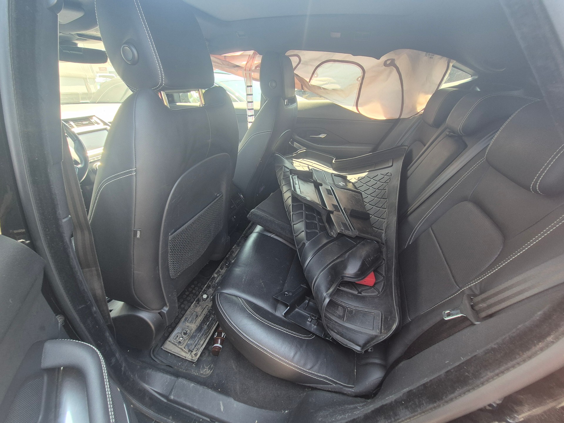 JAGUAR E-Pace 2.0d D180 S AWD Diesel Unfall-image-8