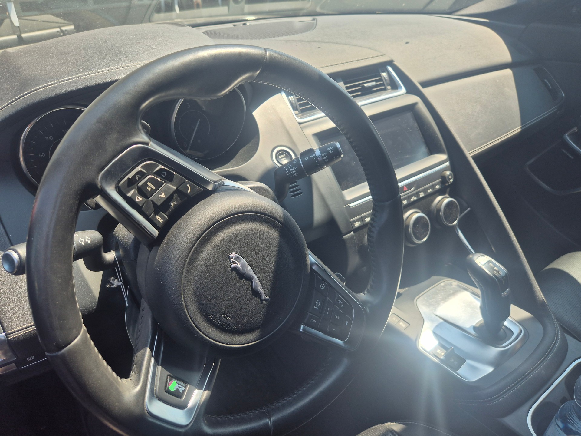 JAGUAR E-Pace 2.0d D180 S AWD Diesel Unfall-image-6