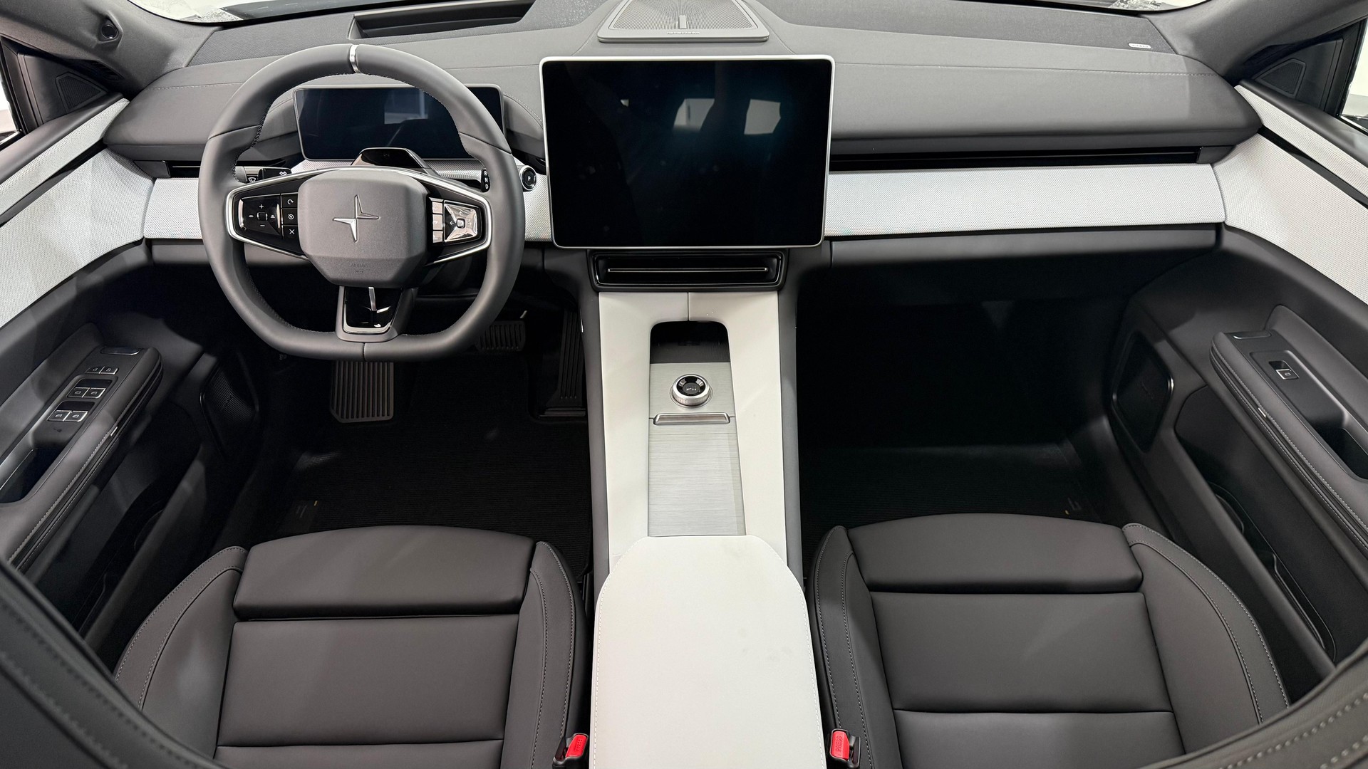 POLESTAR 4 Long Range Dual Motor Prime-image-4