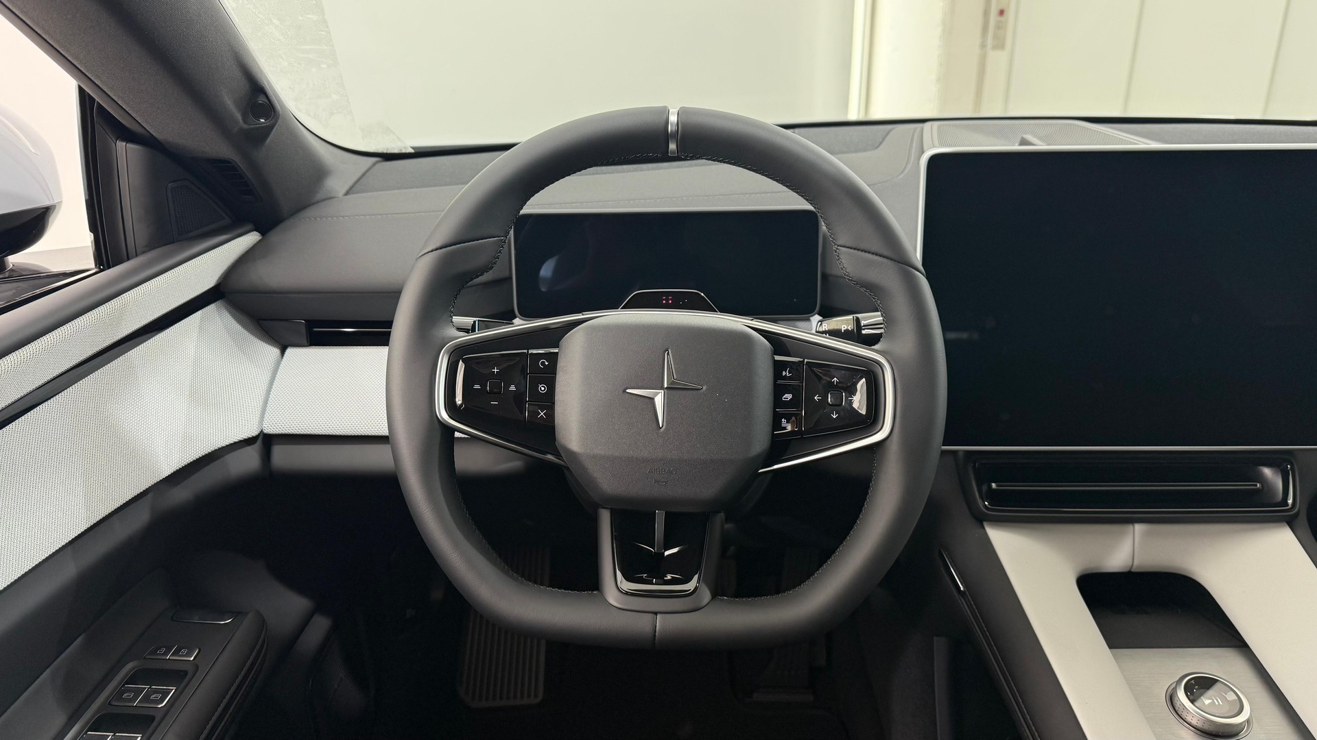 POLESTAR 4 Long Range Dual Motor Prime-image-12