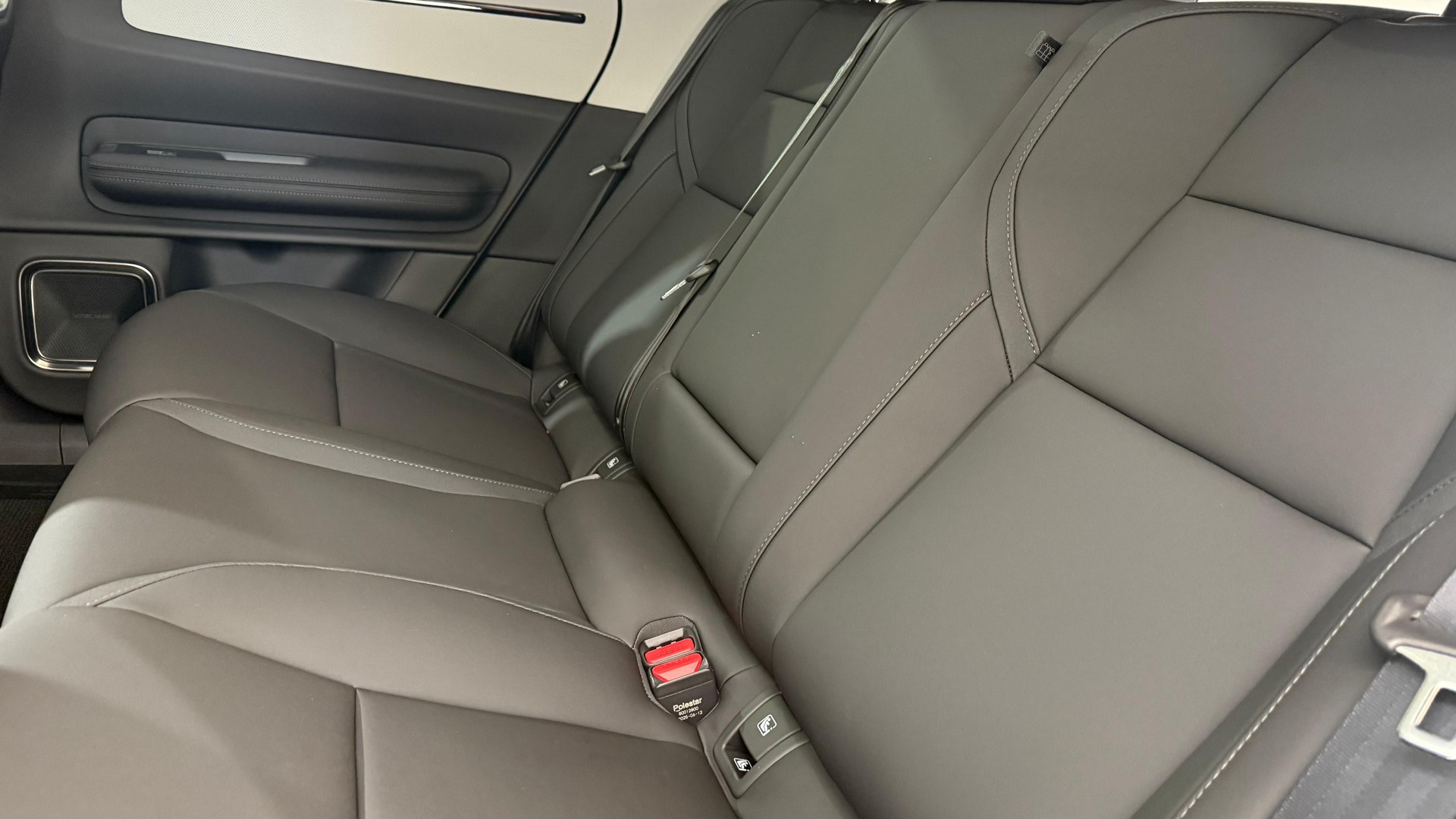 POLESTAR 4 Long Range Dual Motor Prime-image-5