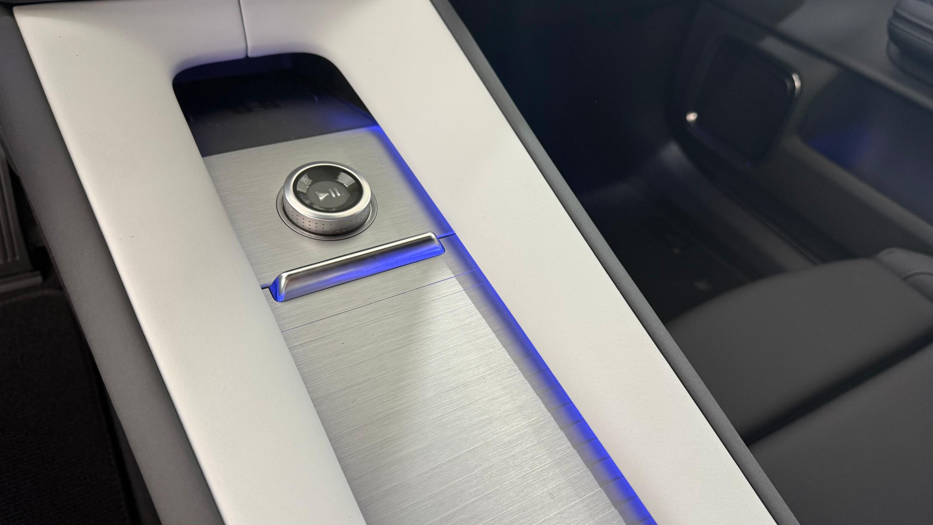 POLESTAR 4 Long Range Dual Motor Prime-image-9