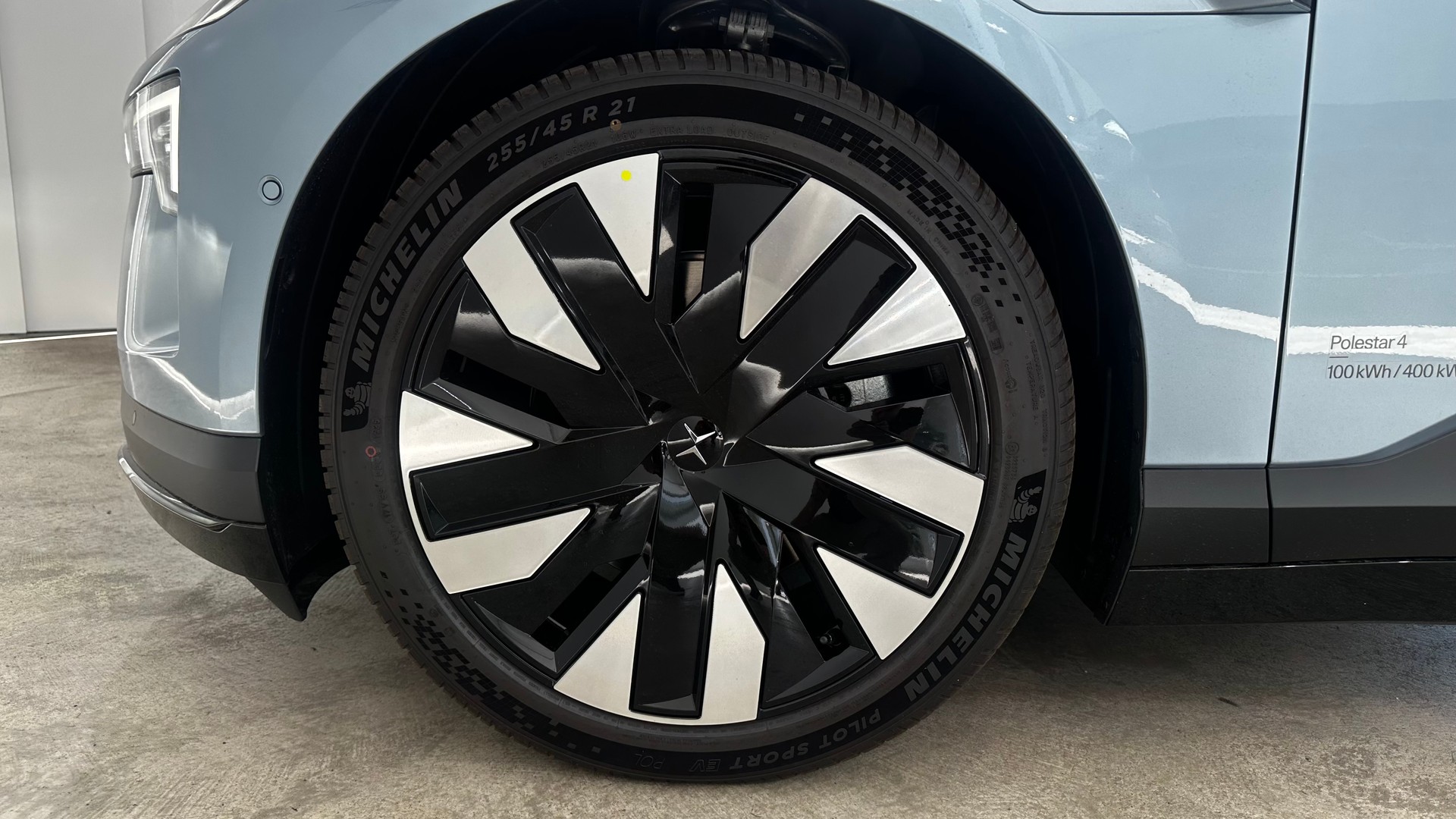 POLESTAR 4 Long Range Dual Motor Prime-image-7