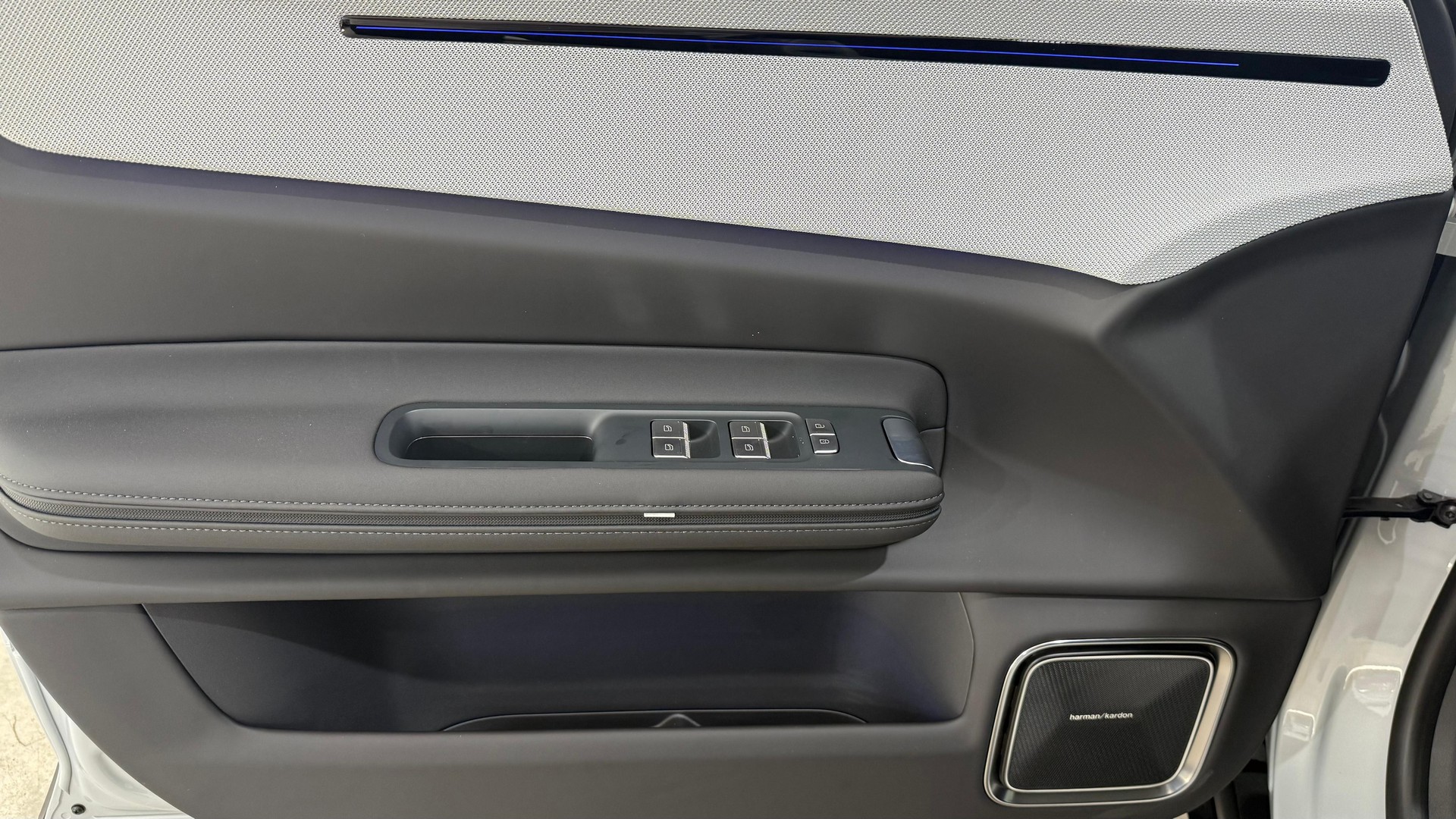 POLESTAR 4 Long Range Dual Motor Prime-image-13