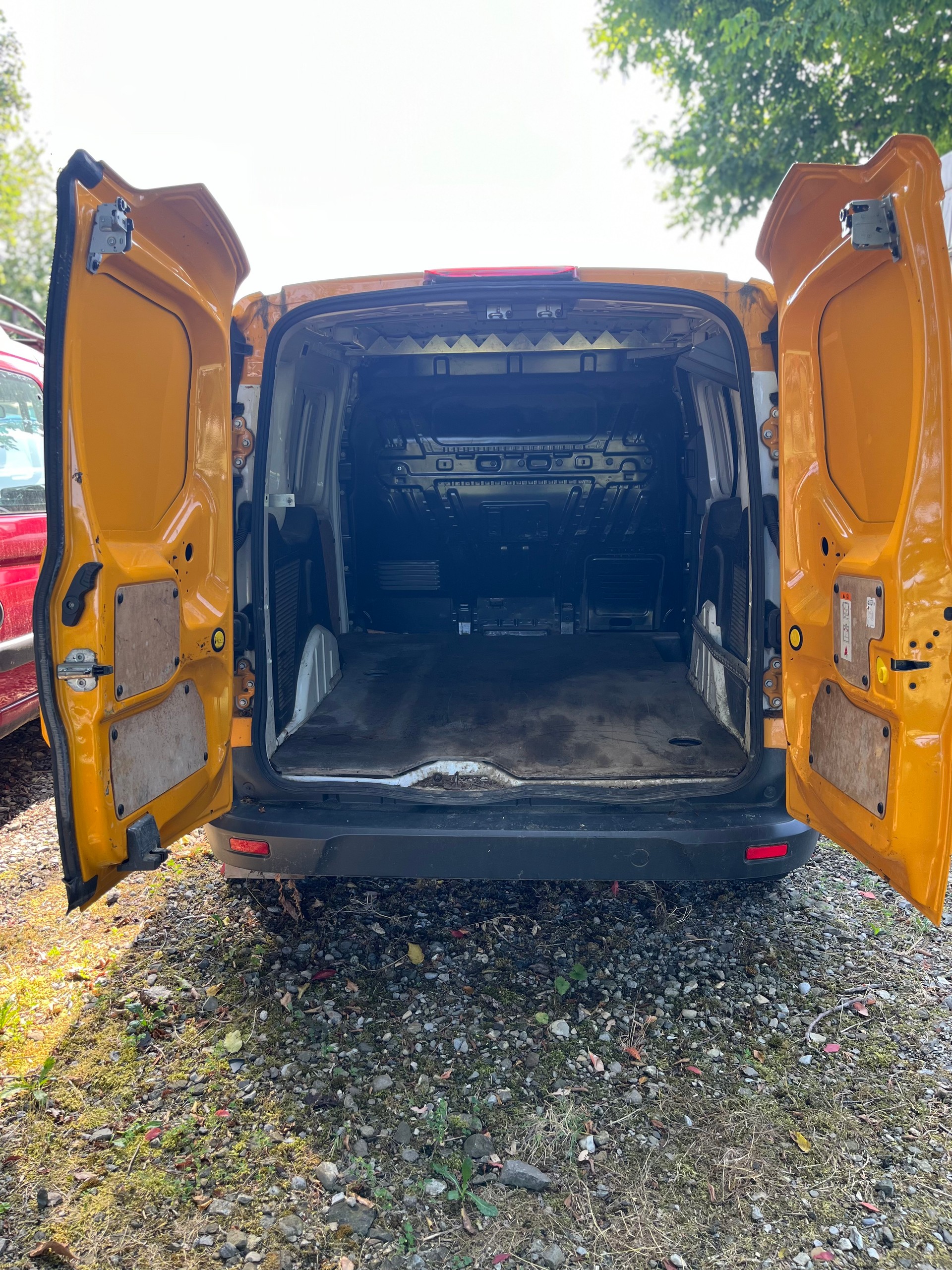 FORD Transit Connect Van T200 1.6 TDCi Ambiente-image-7