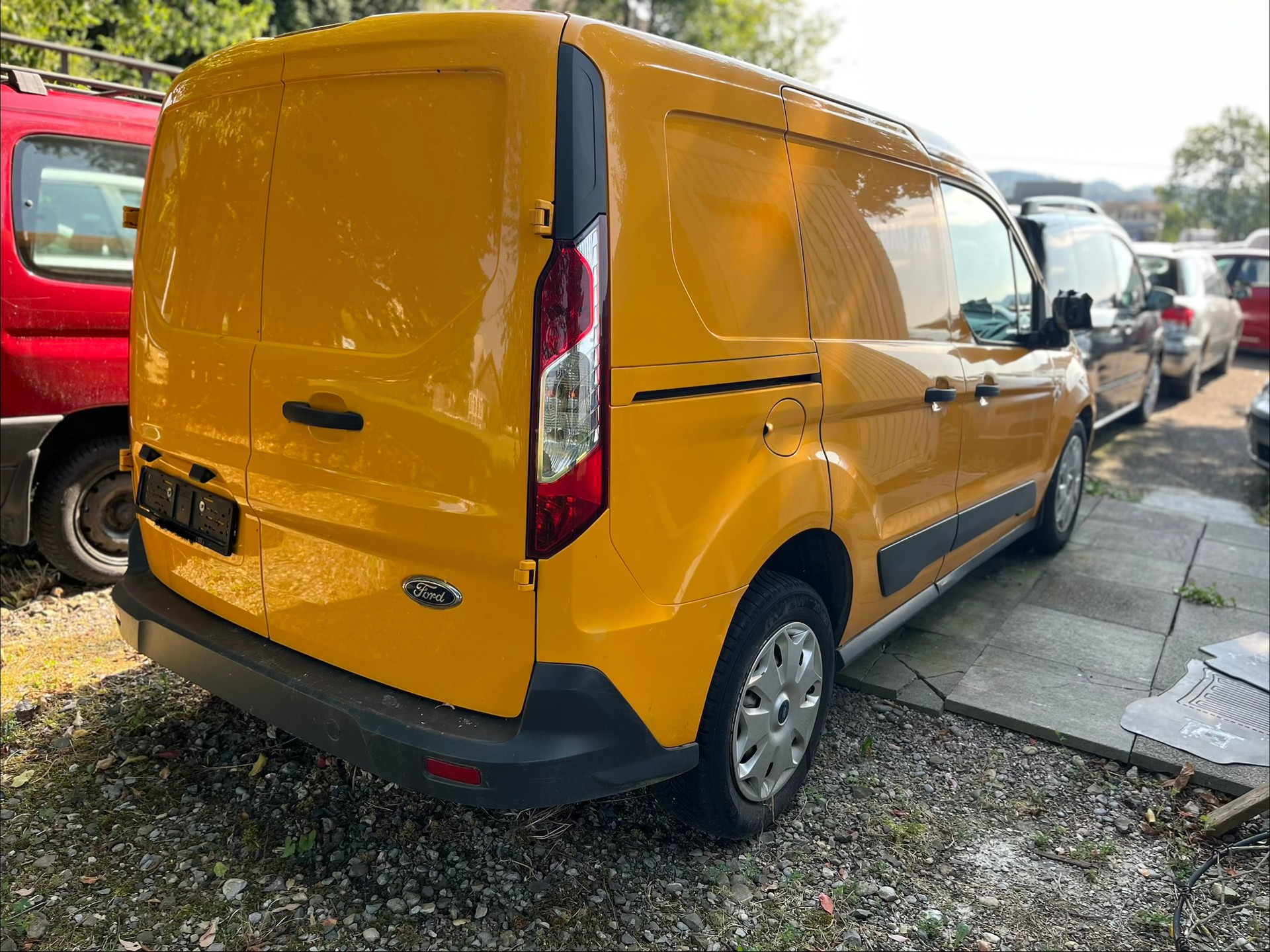 FORD Transit Connect Van T200 1.6 TDCi Ambiente-image-3