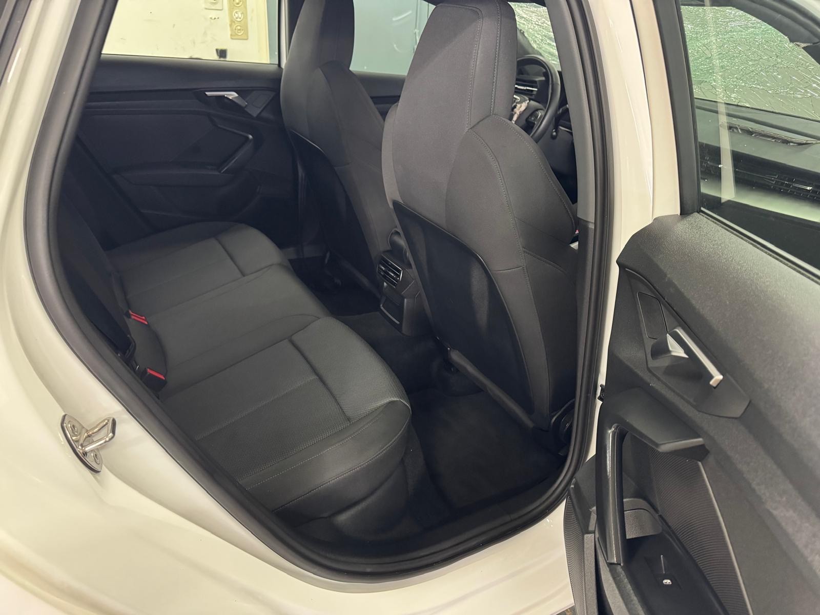 AUDI A3 Sportback 35 TFSI Attraction S-tronic-image-12