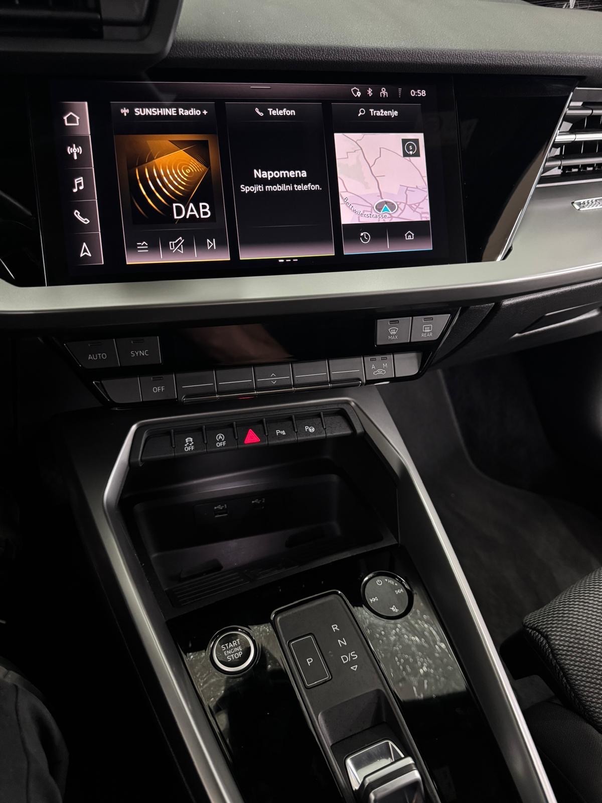 AUDI A3 Sportback 35 TFSI Attraction S-tronic-image-13